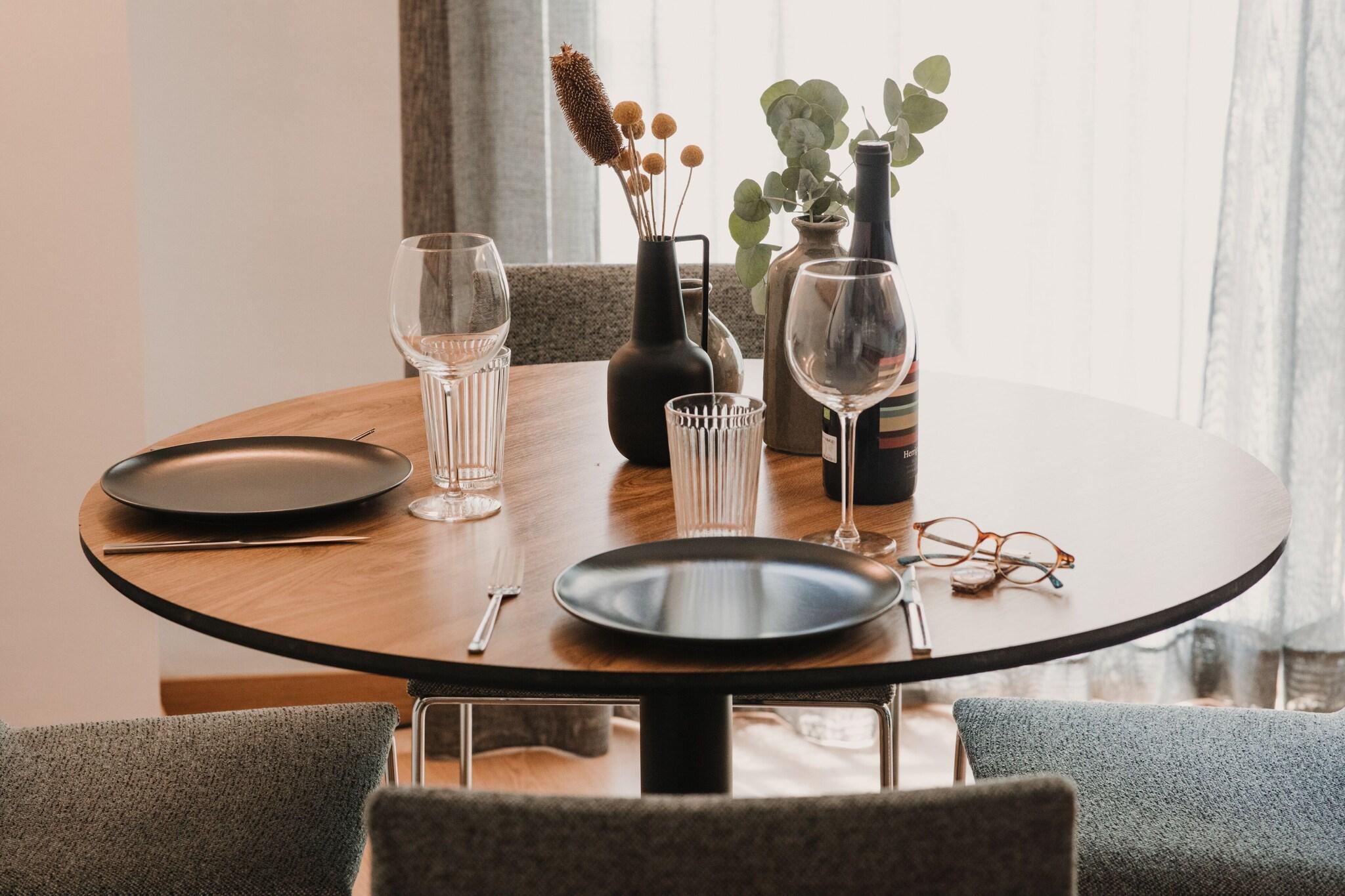 Double Queen Size Bed