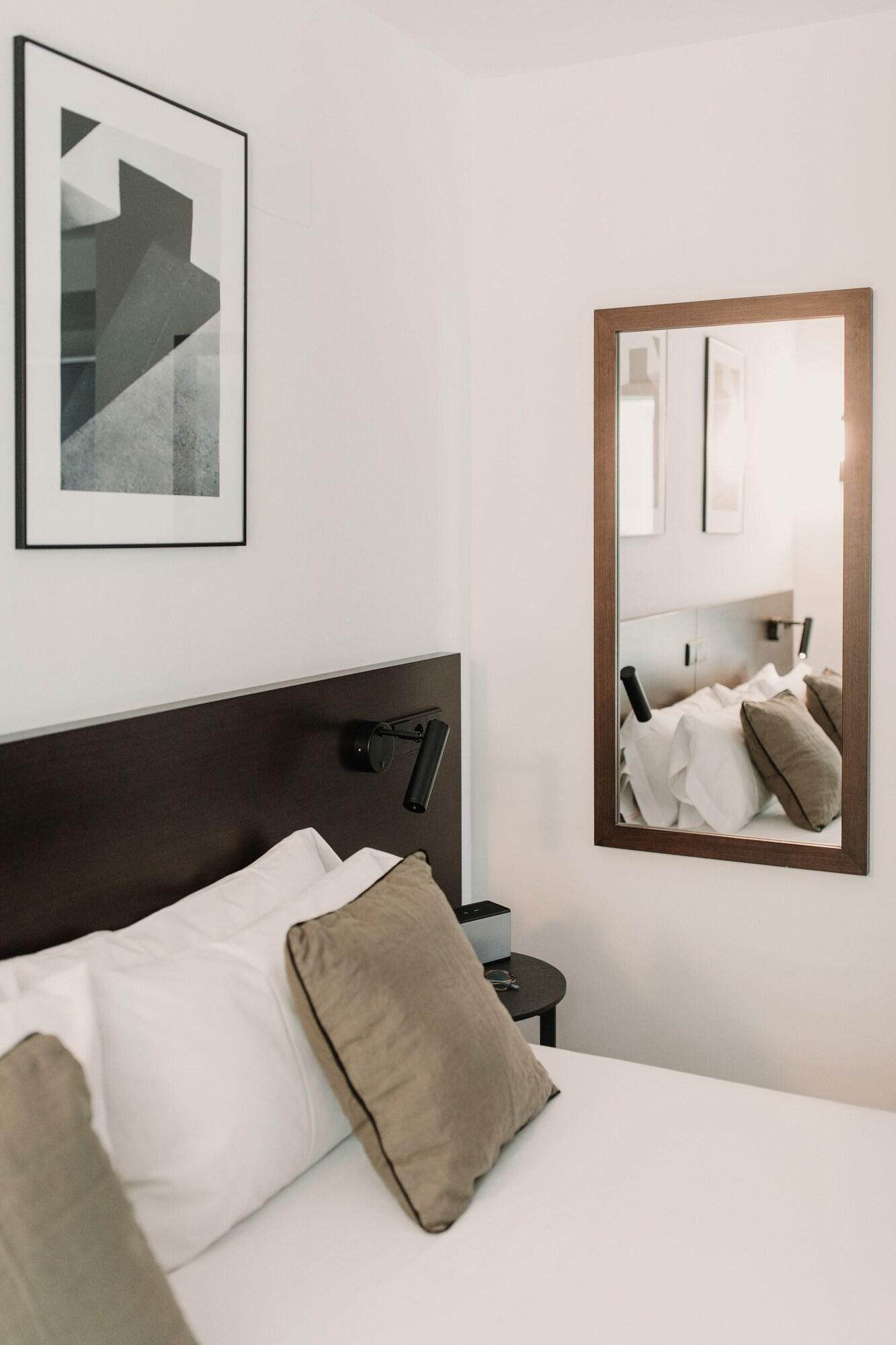 Double Queen Size Bed