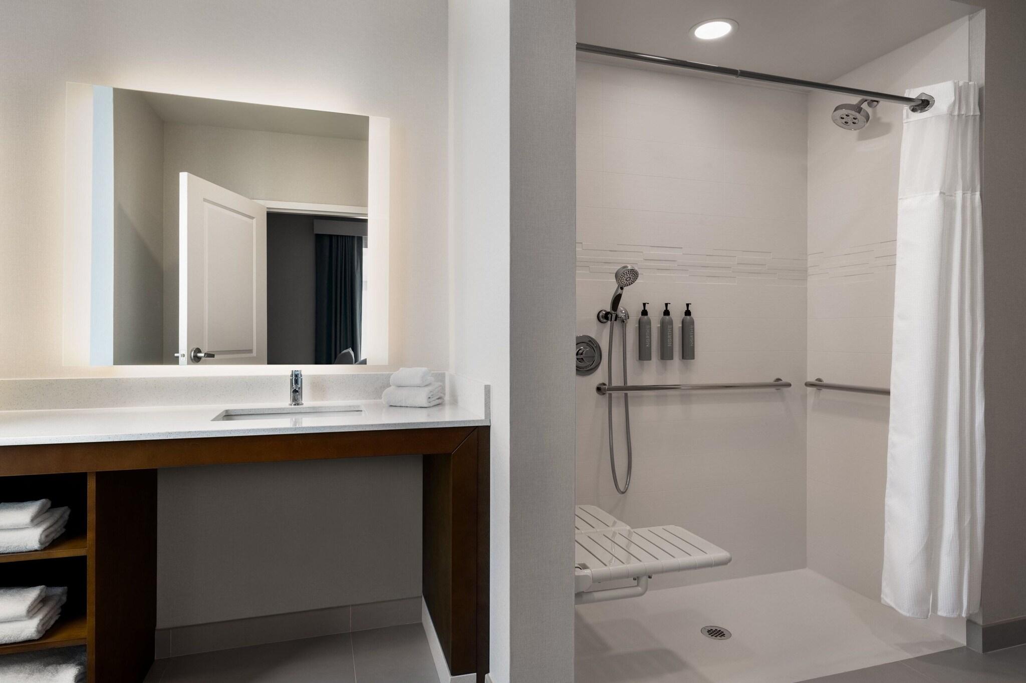 Studio King Size Bed