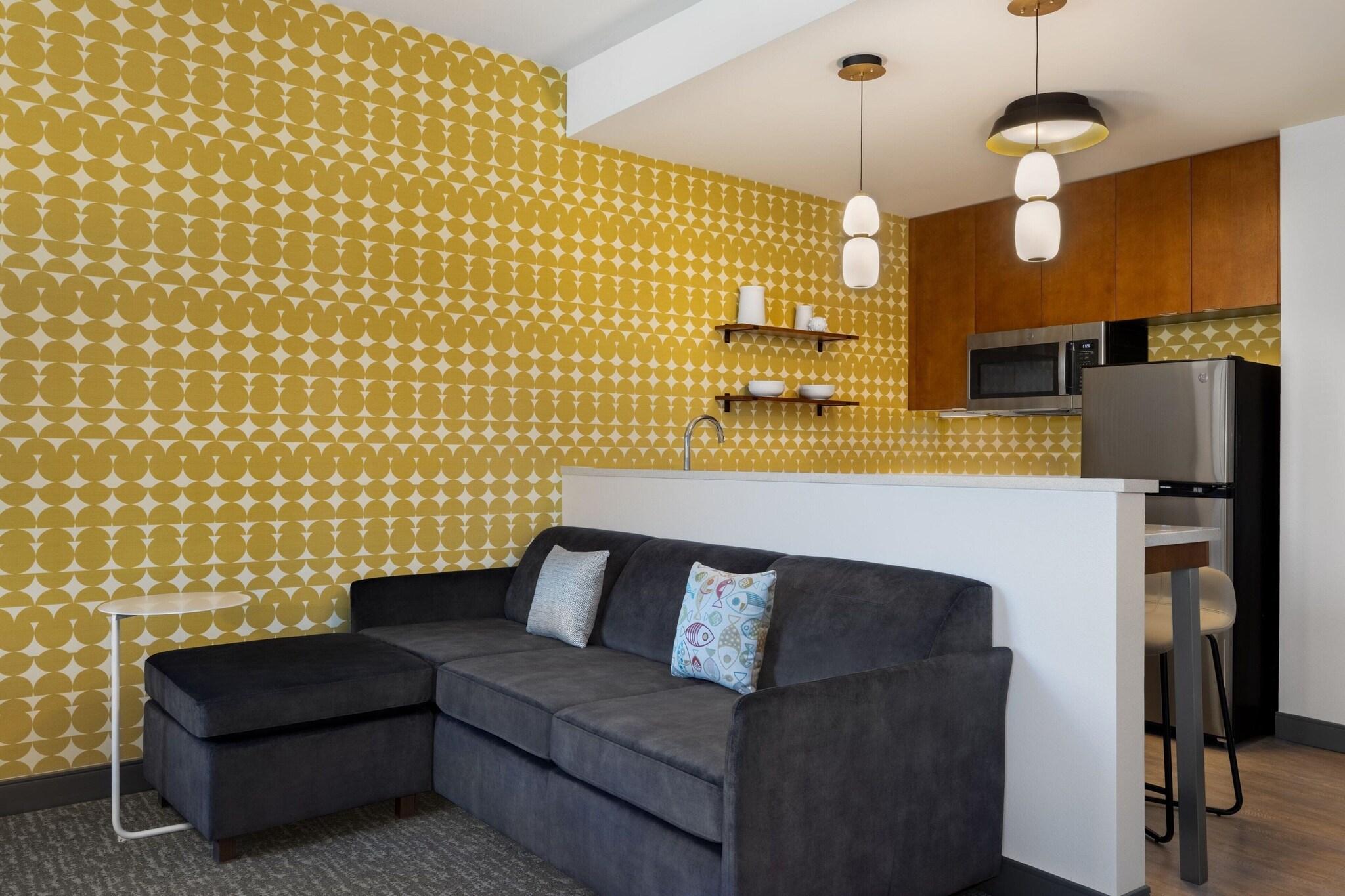 Studio Accessible-two Queen Beds