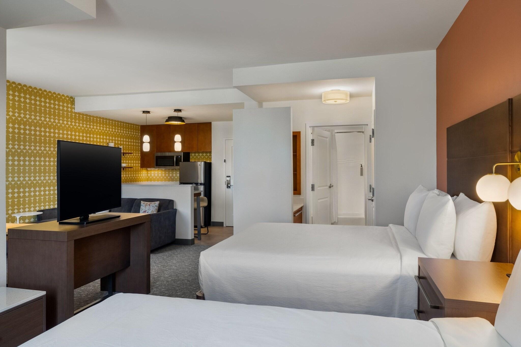 Studio Accessible-two Queen Beds