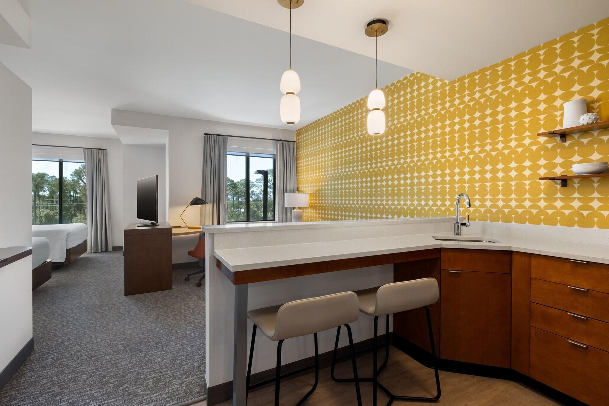 Studio Accessible-two Queen Beds