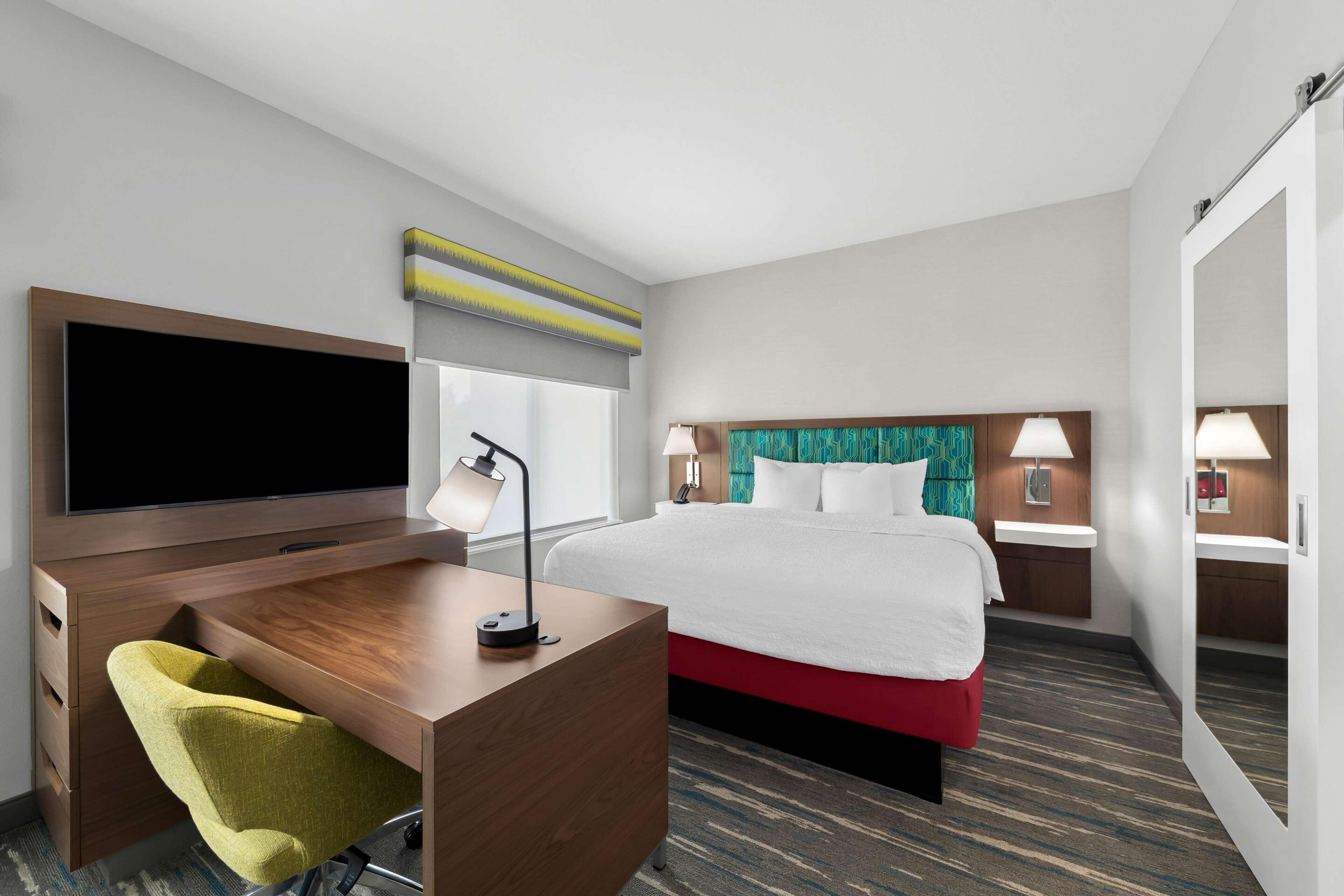 Studio King Size Bed