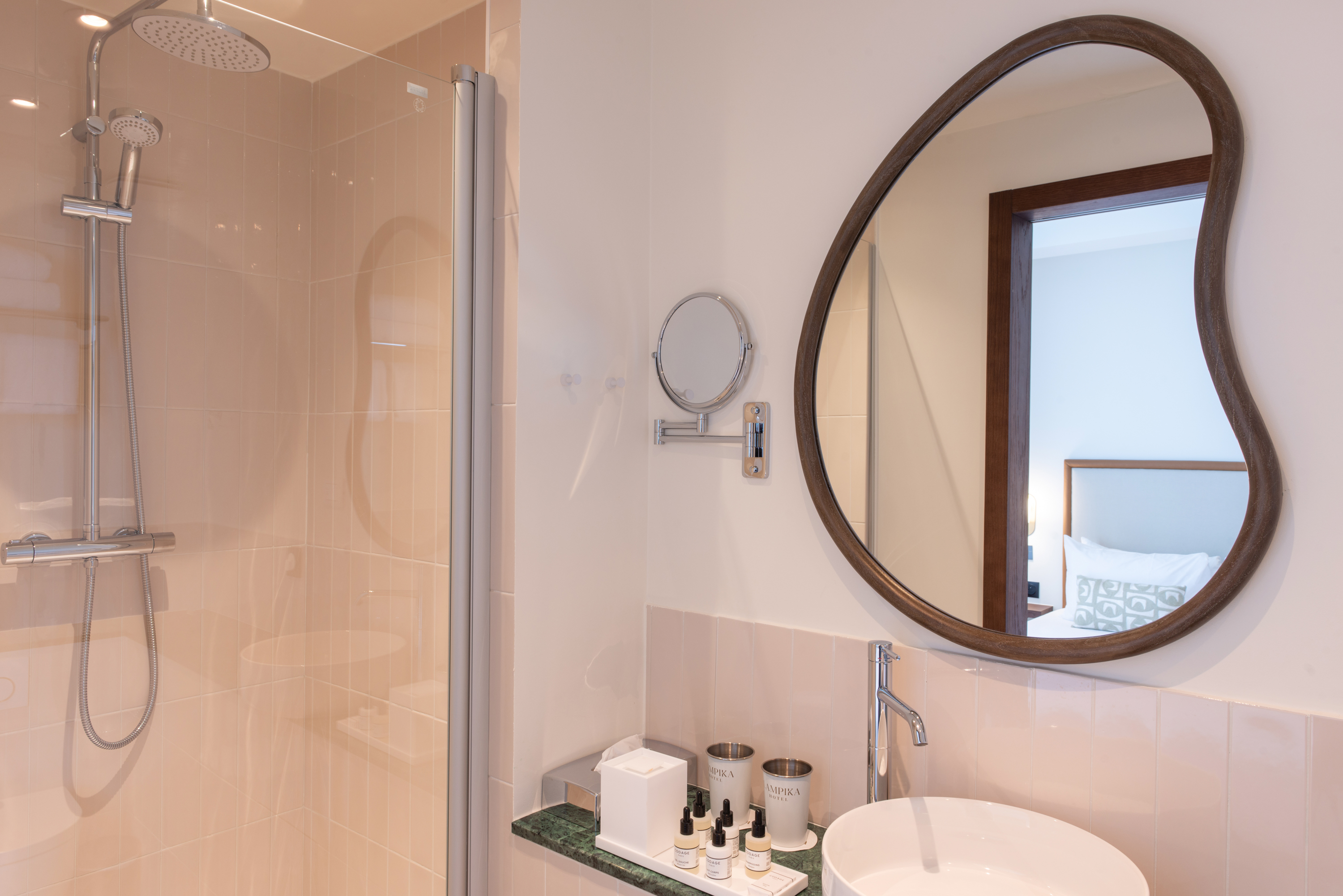 Double Connecting Room