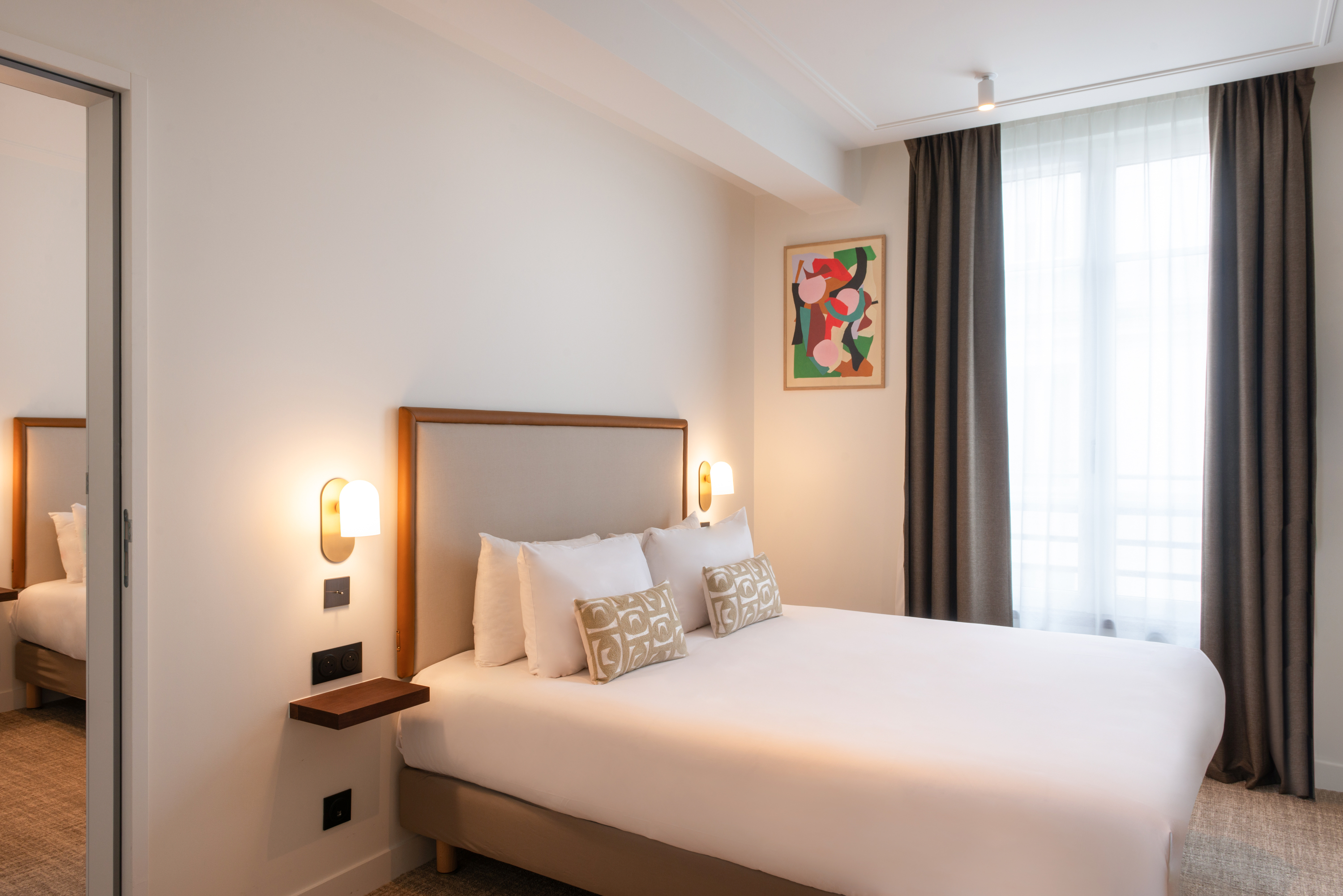 Double Connecting Room