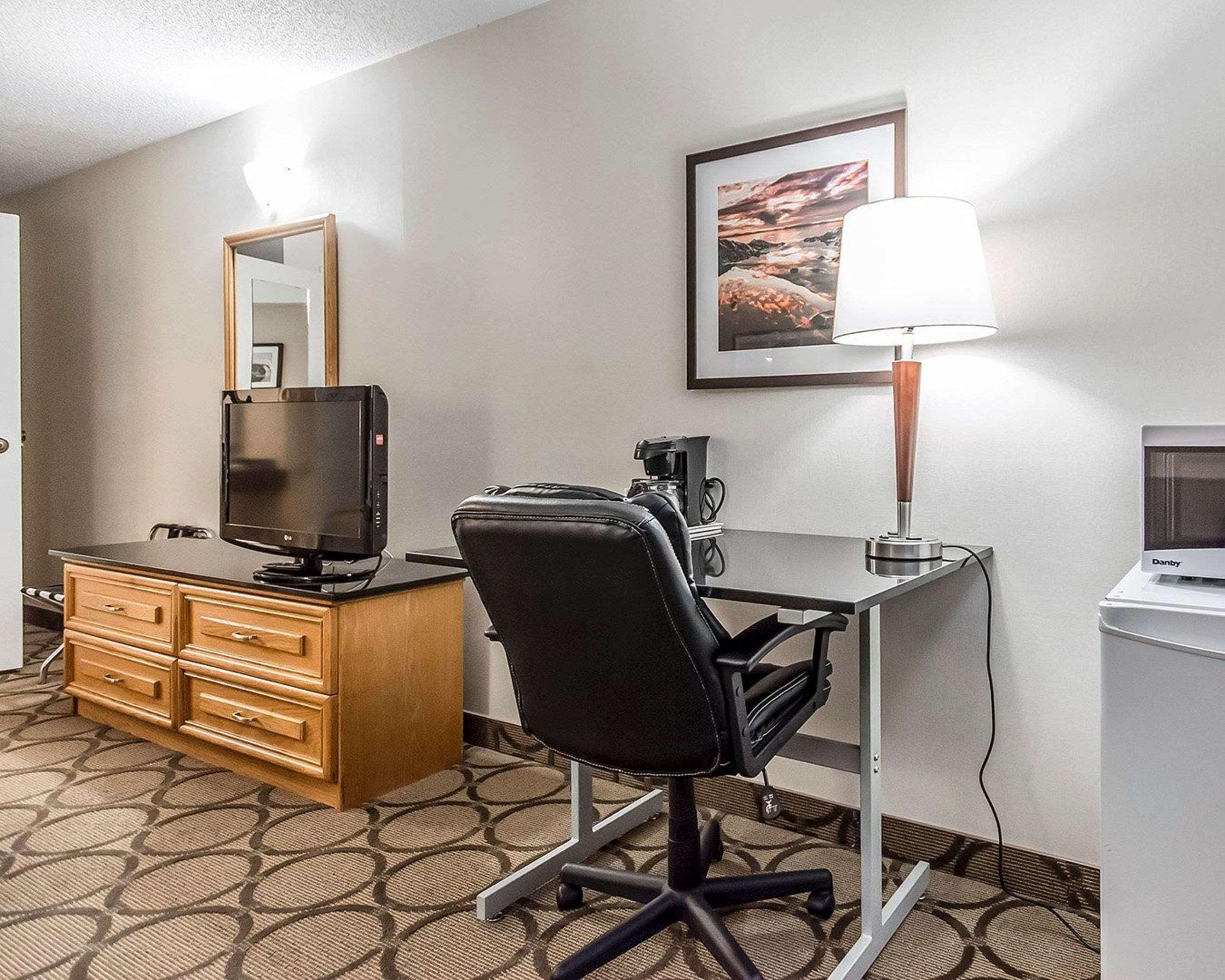 Double Queen Bed Non Smoking