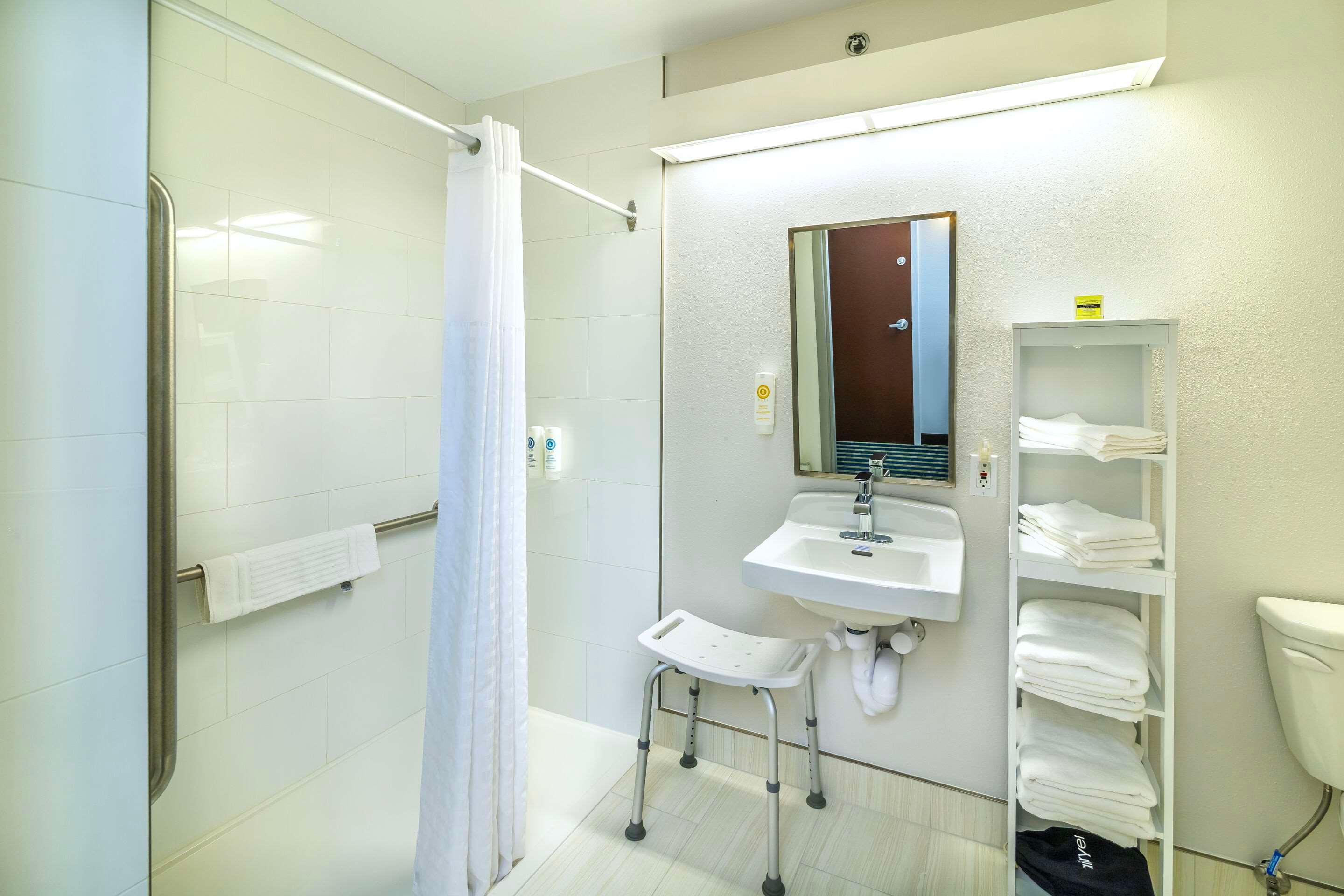 Double Queen Bed Non Smoking