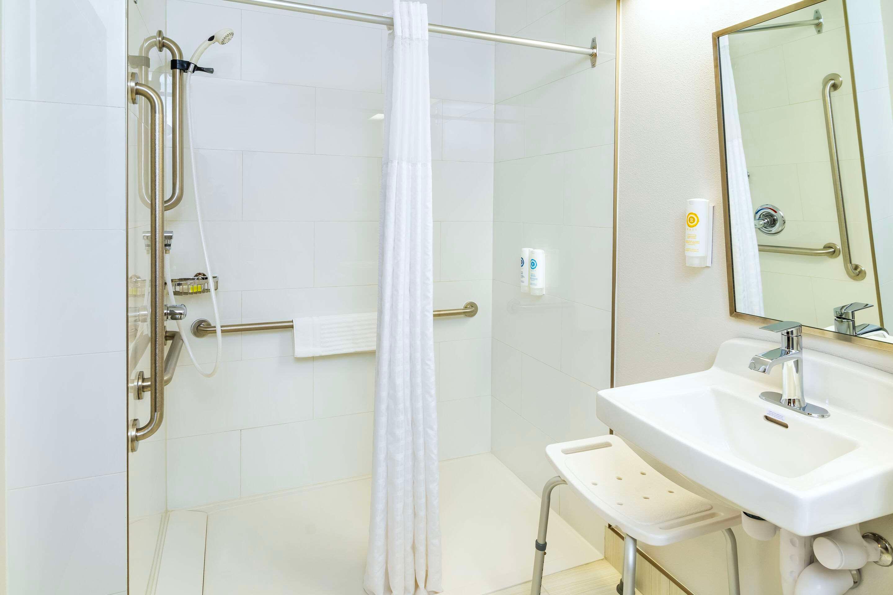 Double Queen Bed Non Smoking