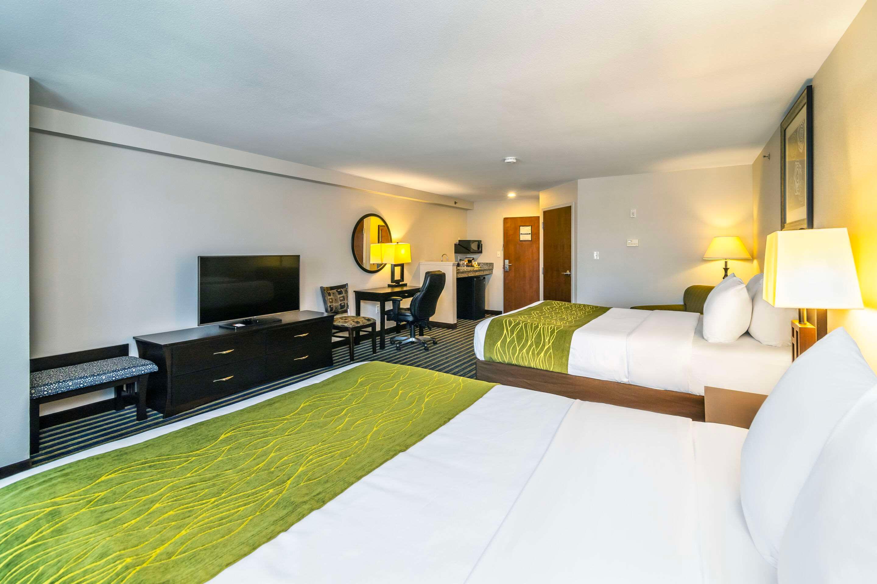 Double Two Queen Beds