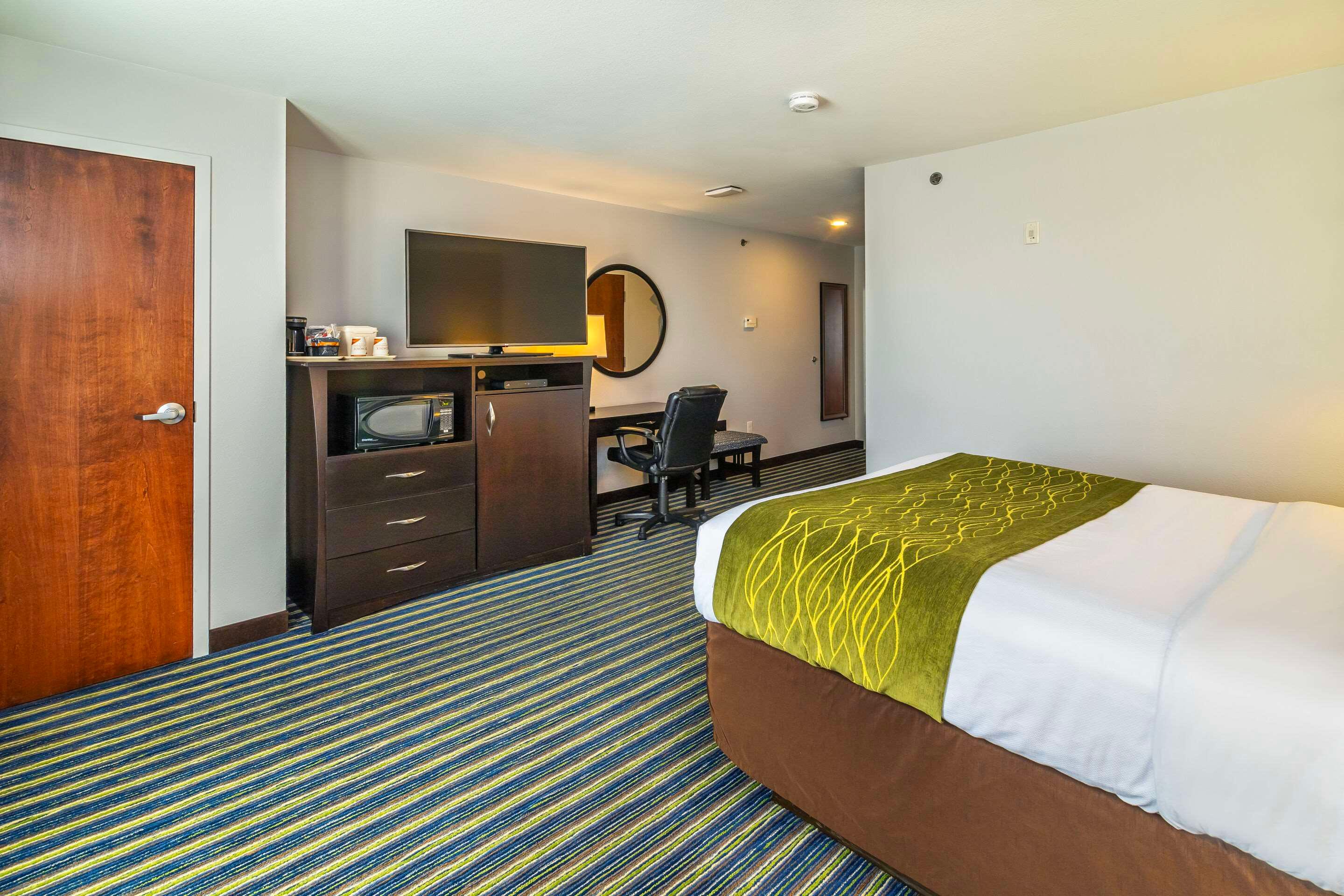 Double Queen Size Bed