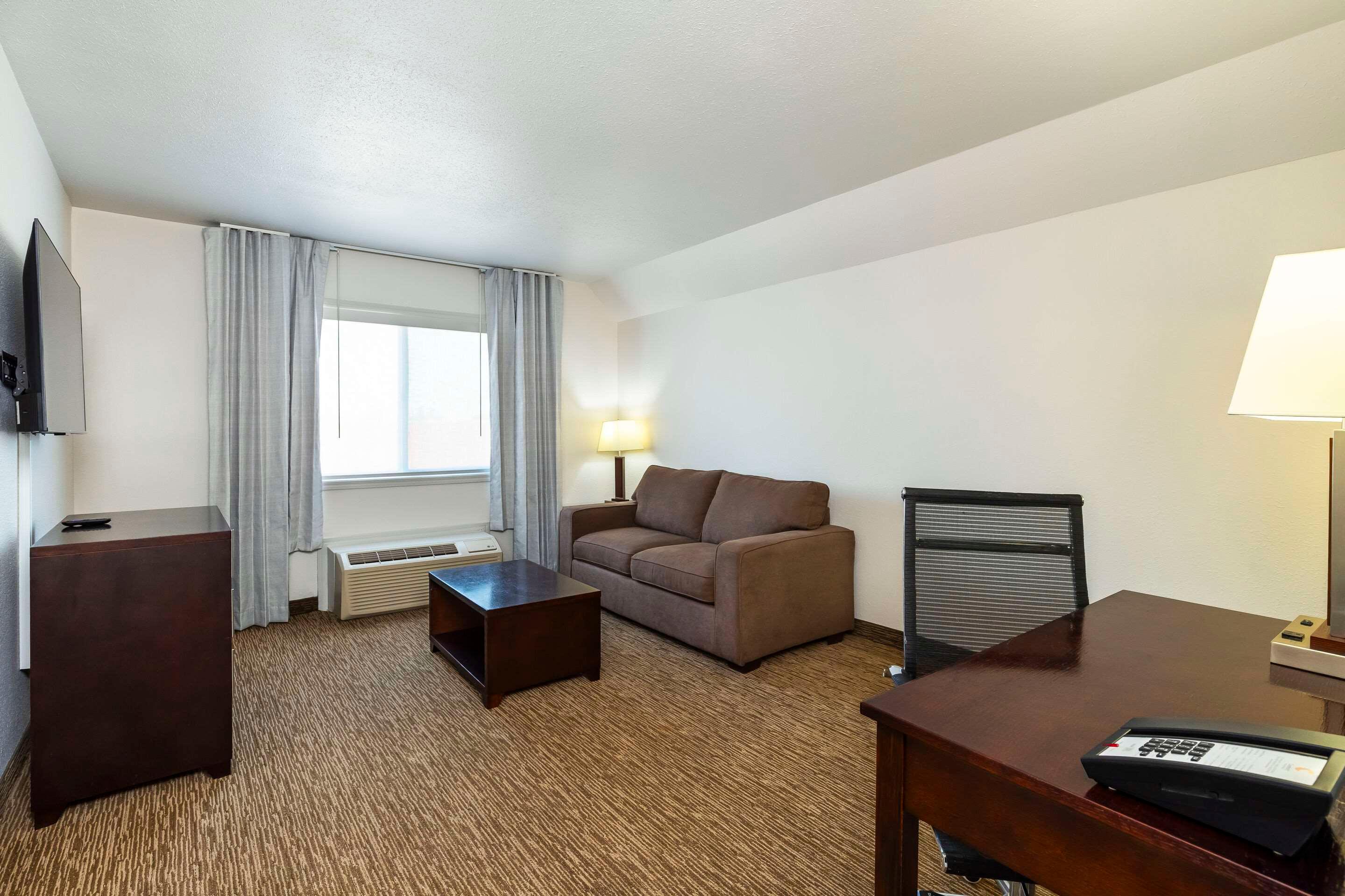 Suite Queen Size Bed