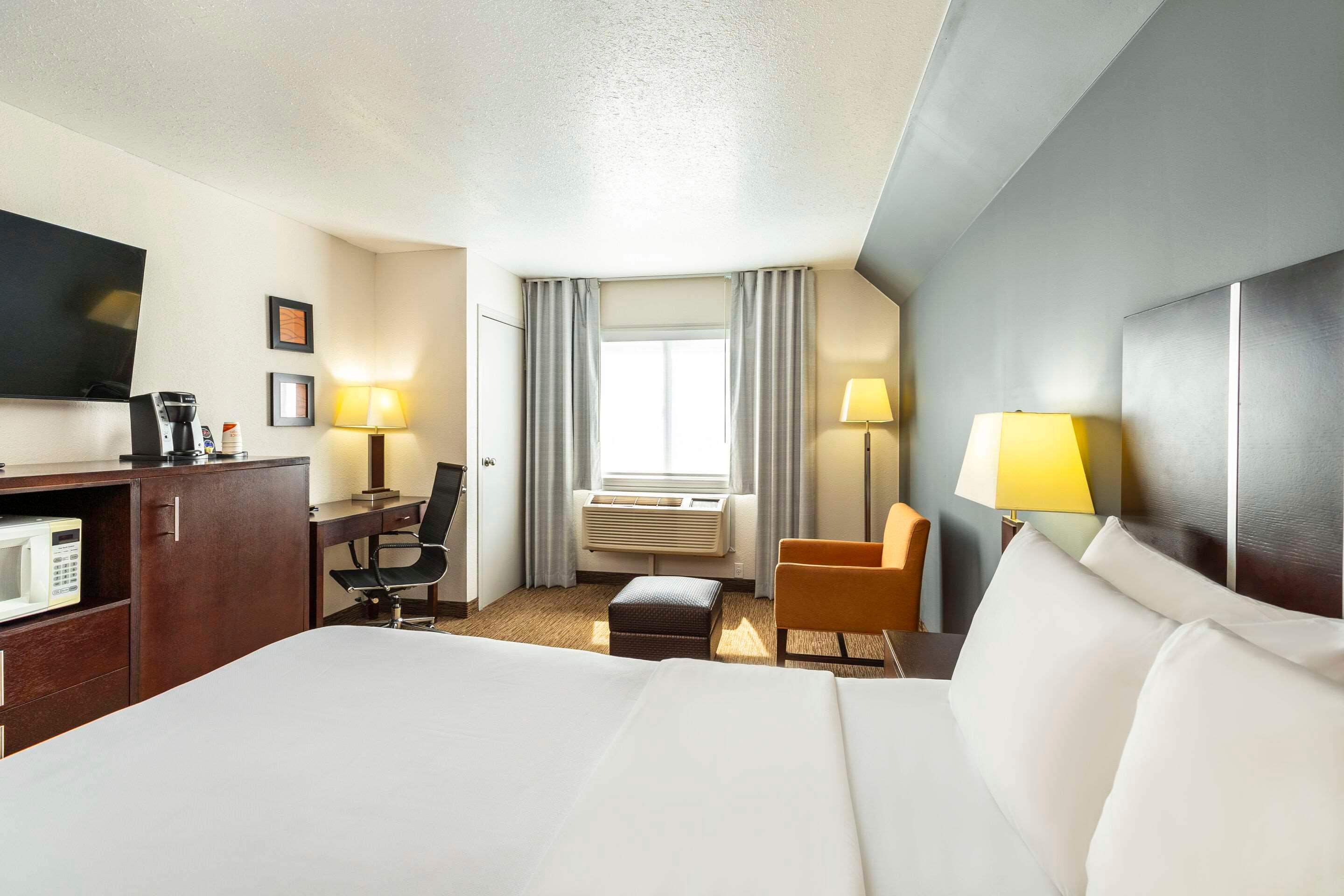 Double Queen Bed Non Smoking