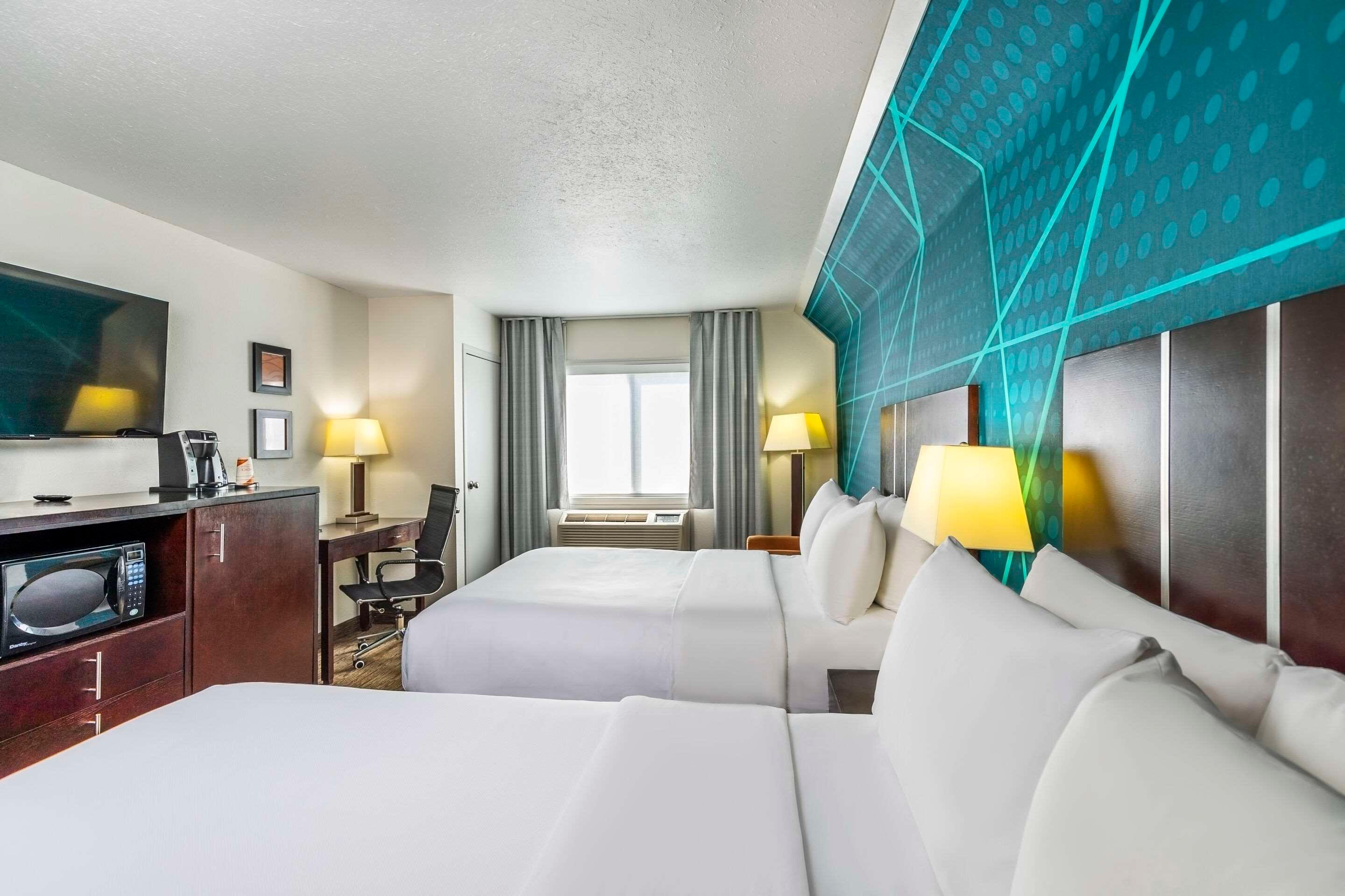 Double Queen Size Bed