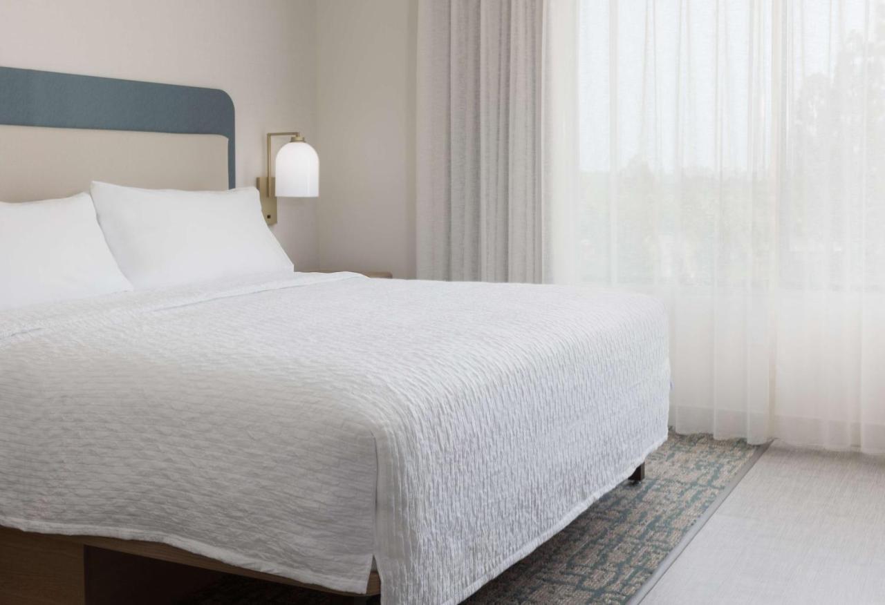 Suite King Bed One Bedroom 