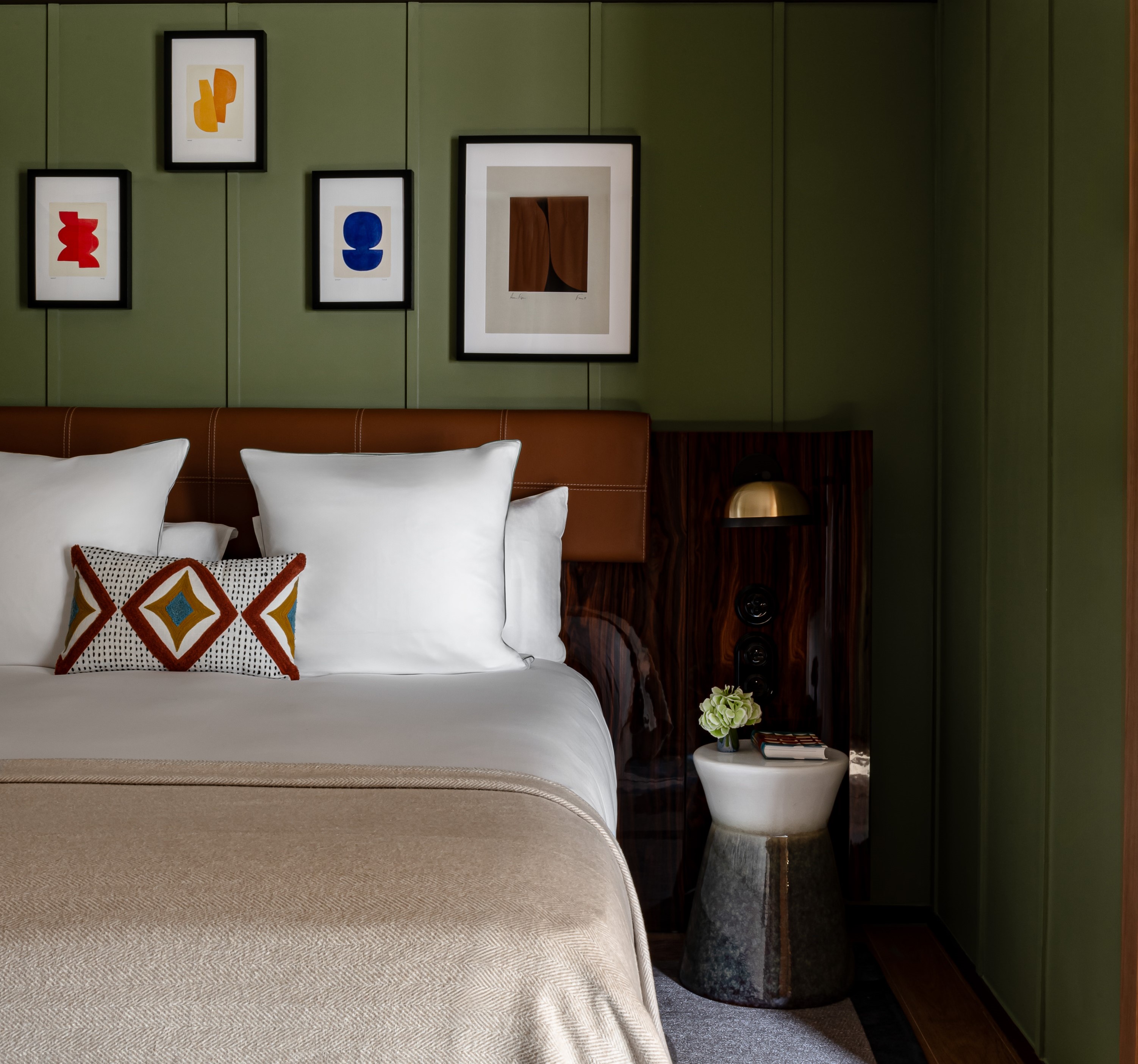 Double or Twin Standard