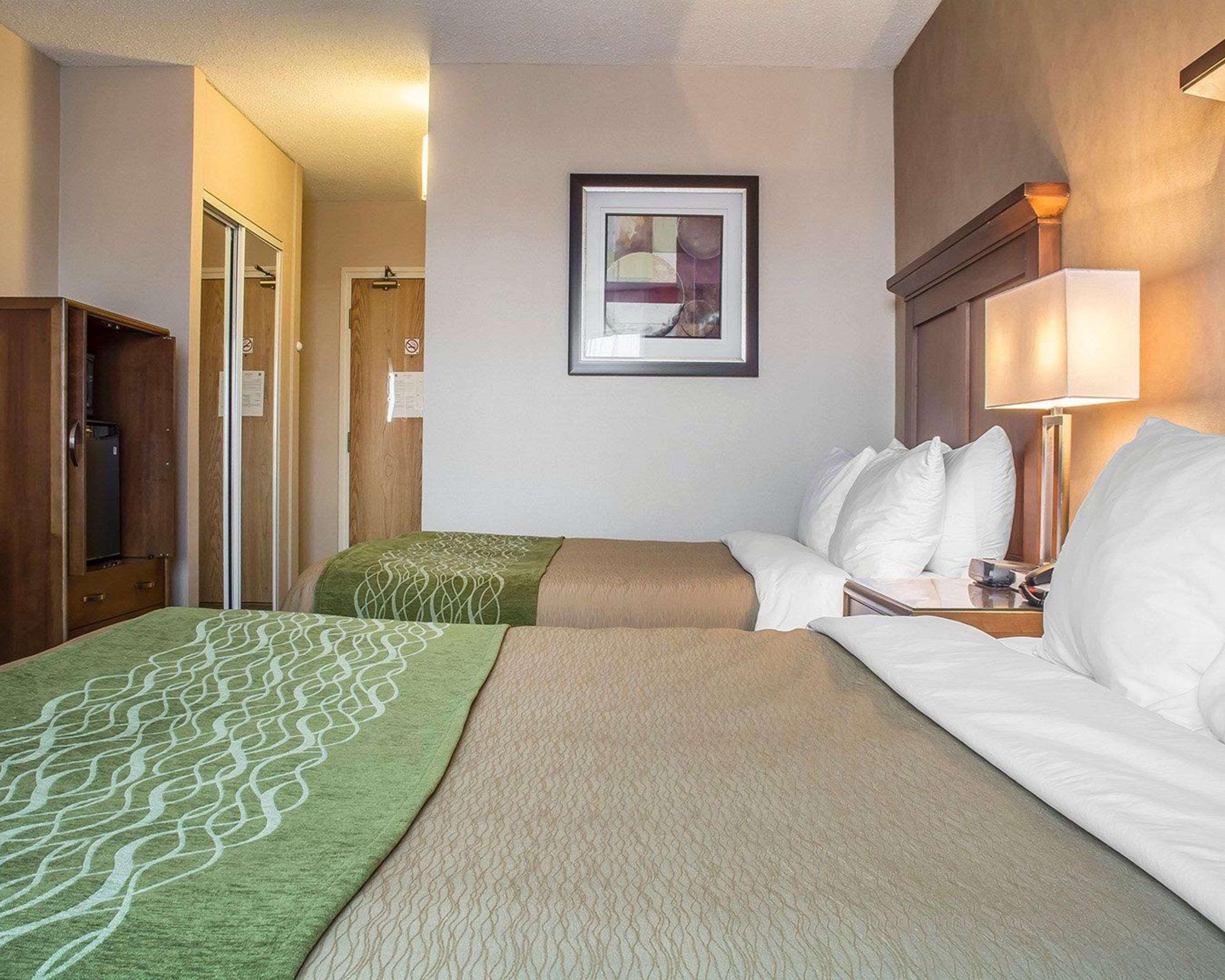 Double Two Queen Beds Non Smoking