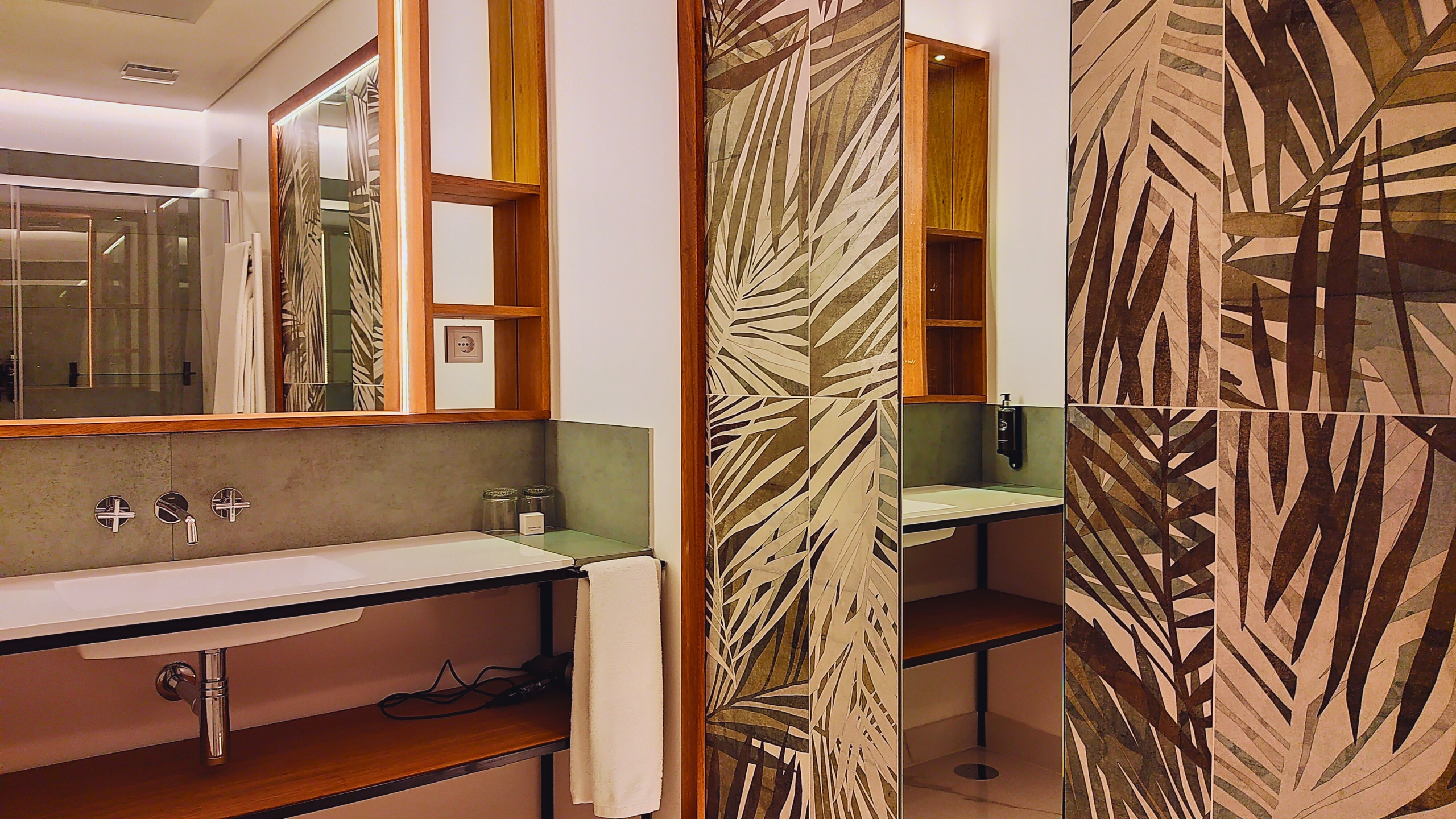 Double or Twin Deluxe