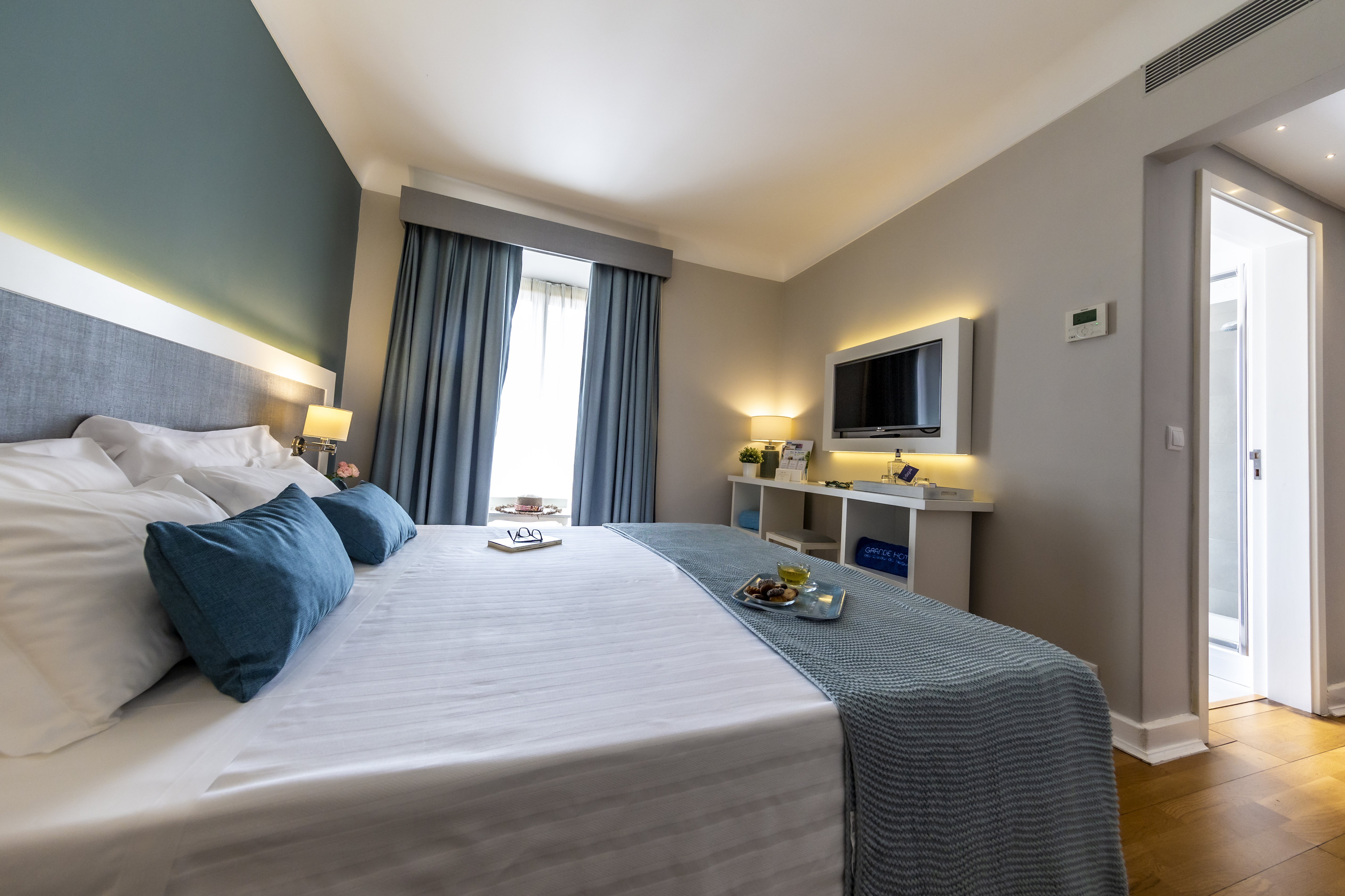 Double or Twin Superior