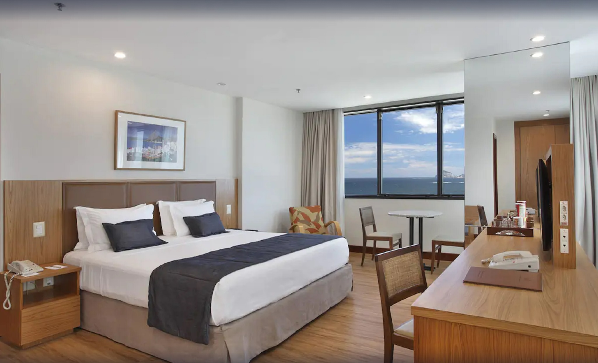 Single Executive Superior