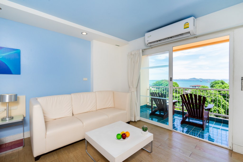 Double or Twin Deluxe Sea View