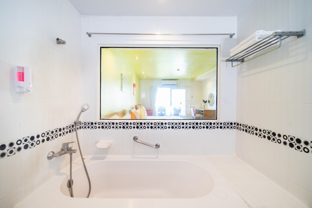 Double or Twin Deluxe Pool View