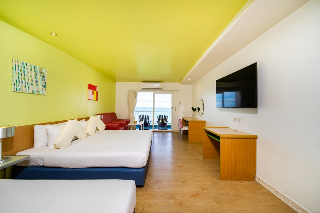 Double or Twin Deluxe Sea View