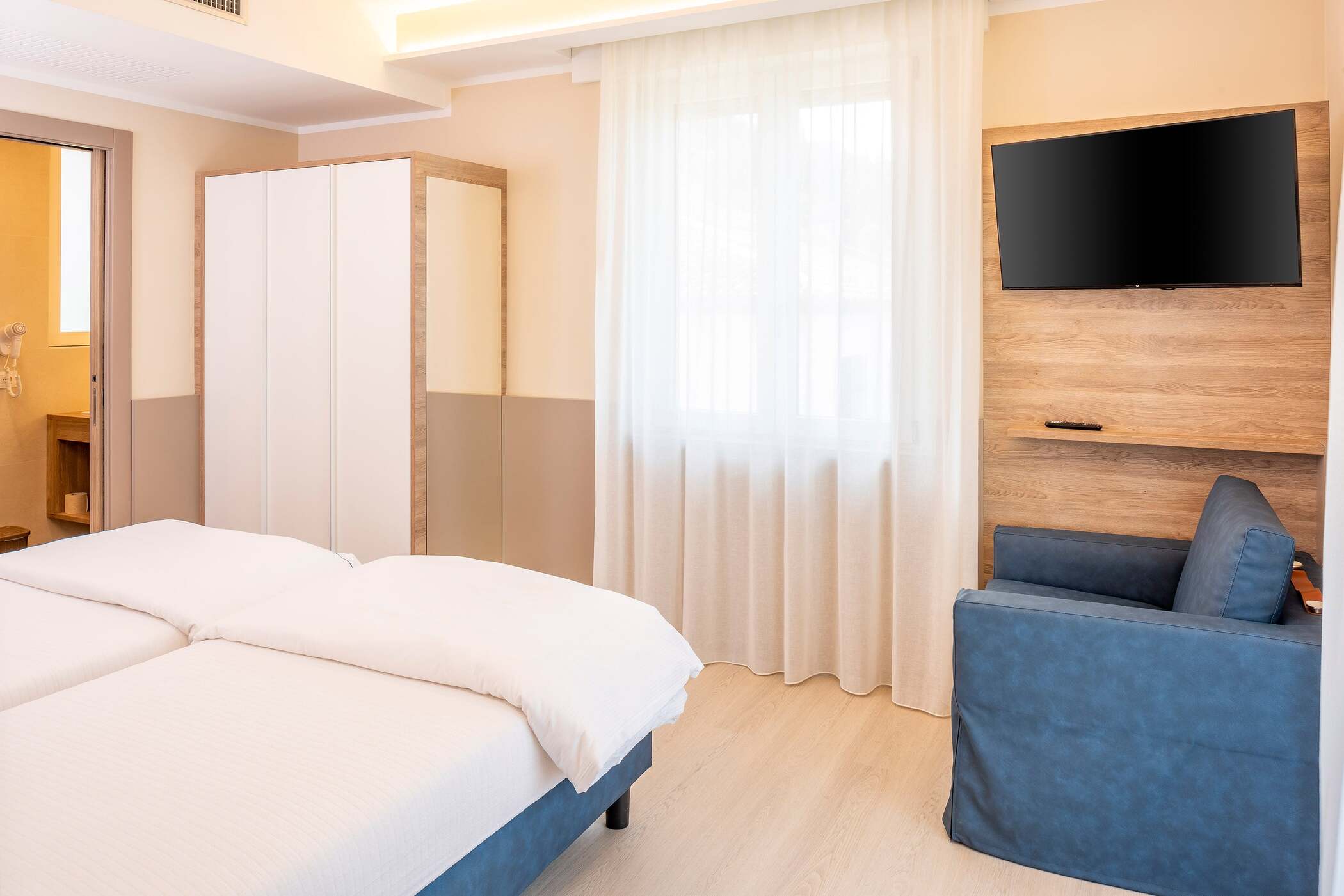 Apartment Two Bedrooms Two Bathrooms