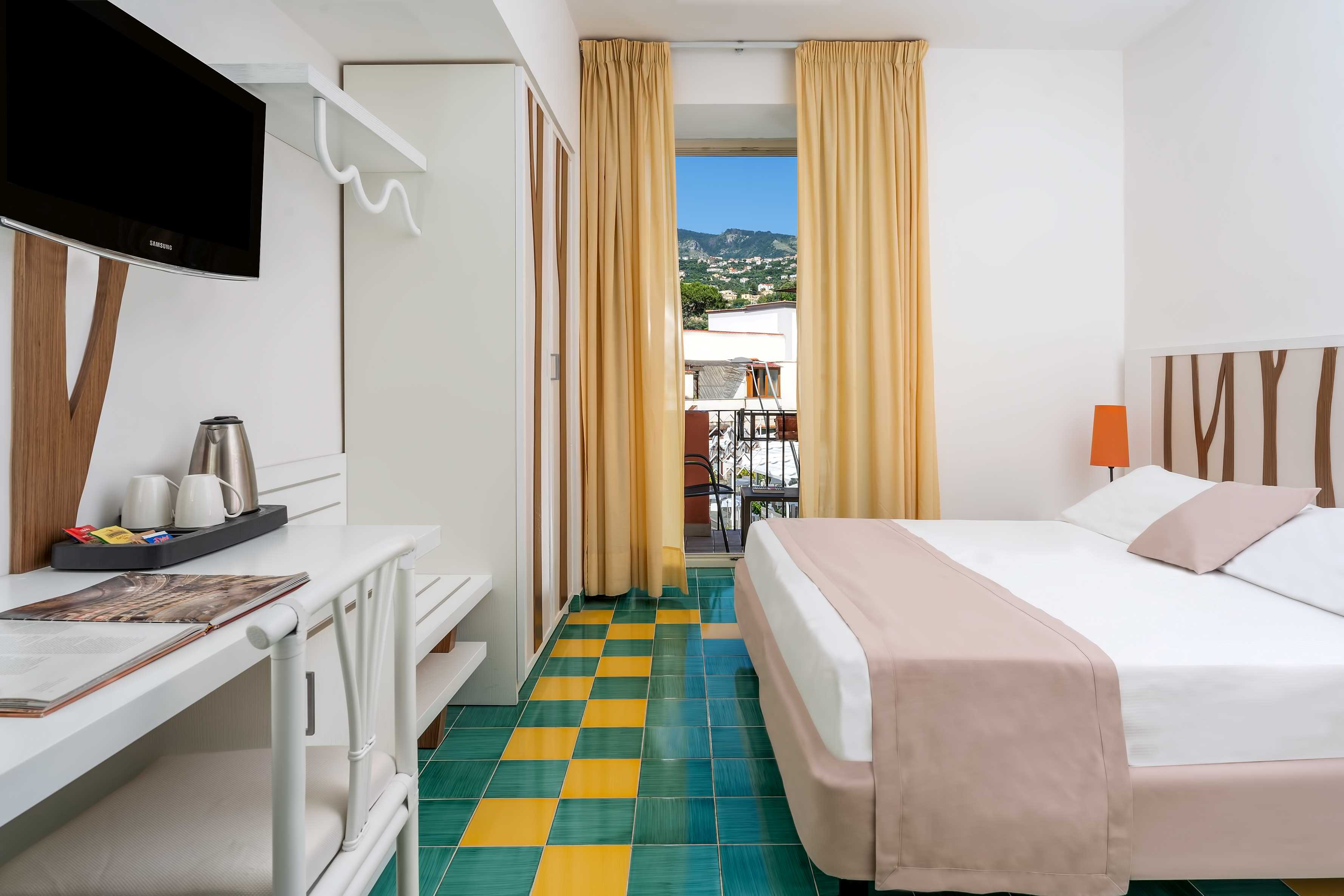 Double or Twin Standard