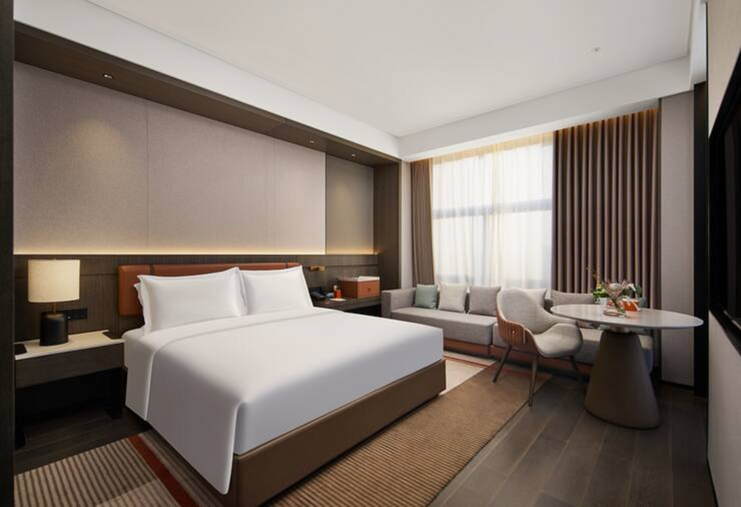 Double Deluxe King Bed