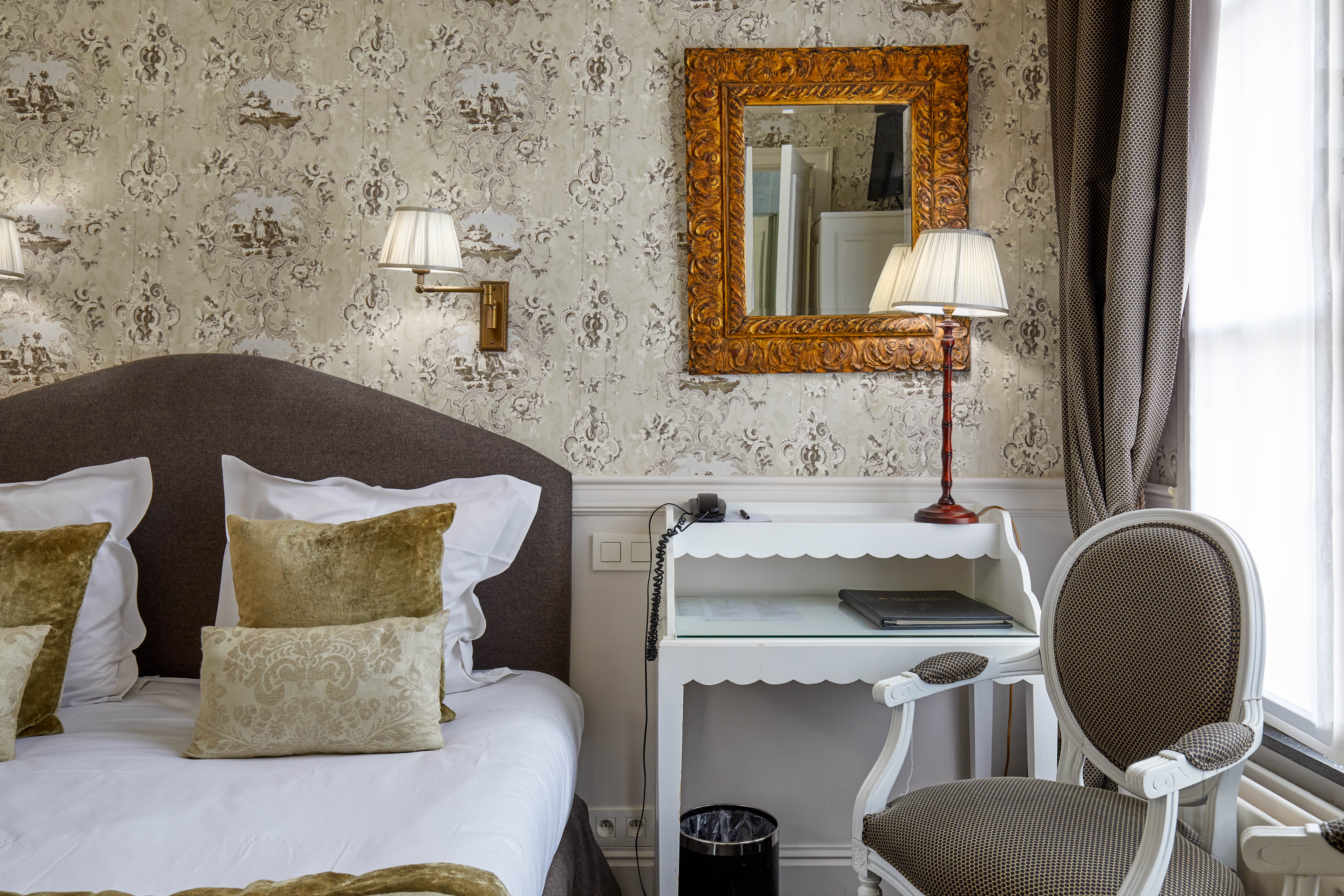 Double or Twin Standard