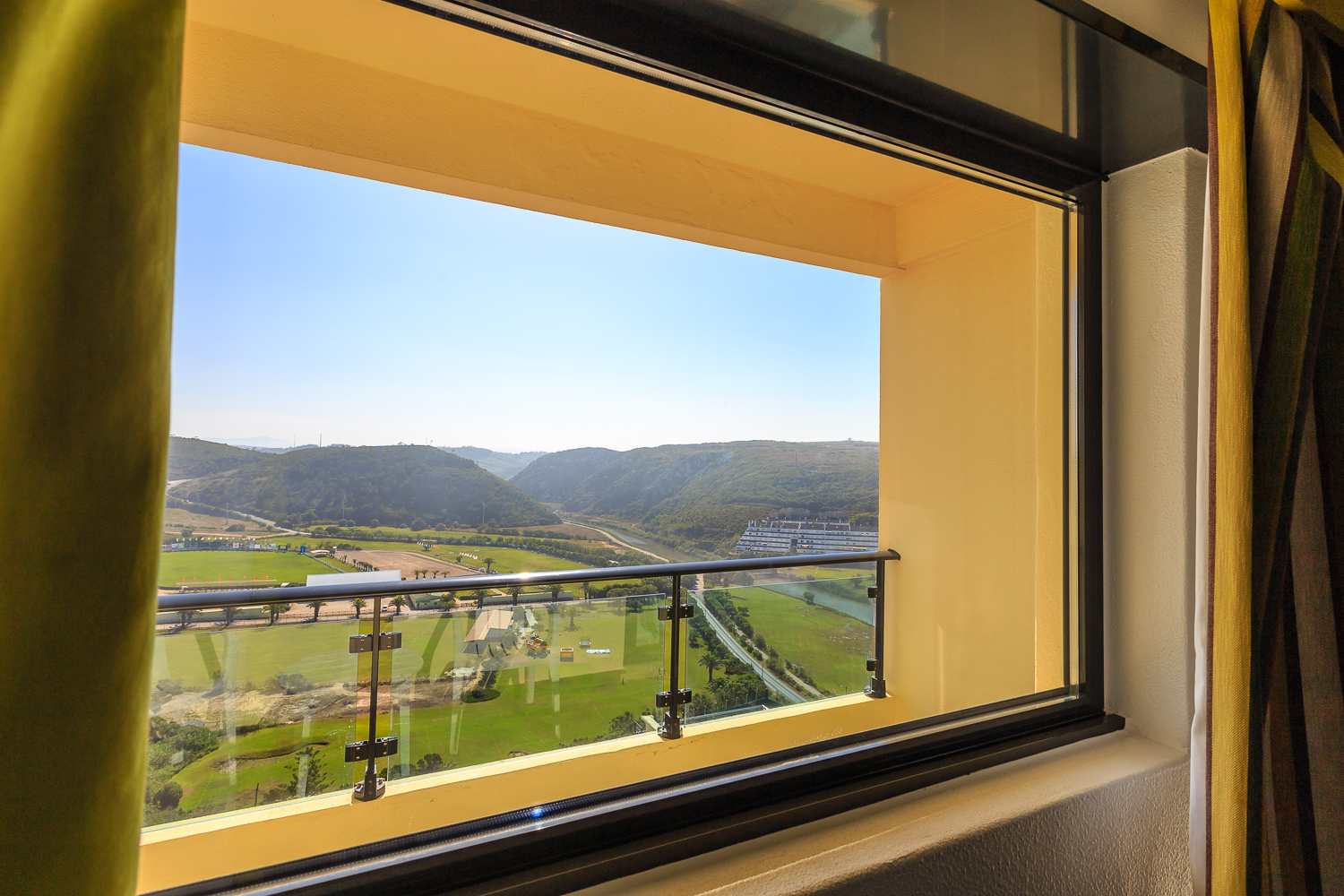 Twin Mountain View