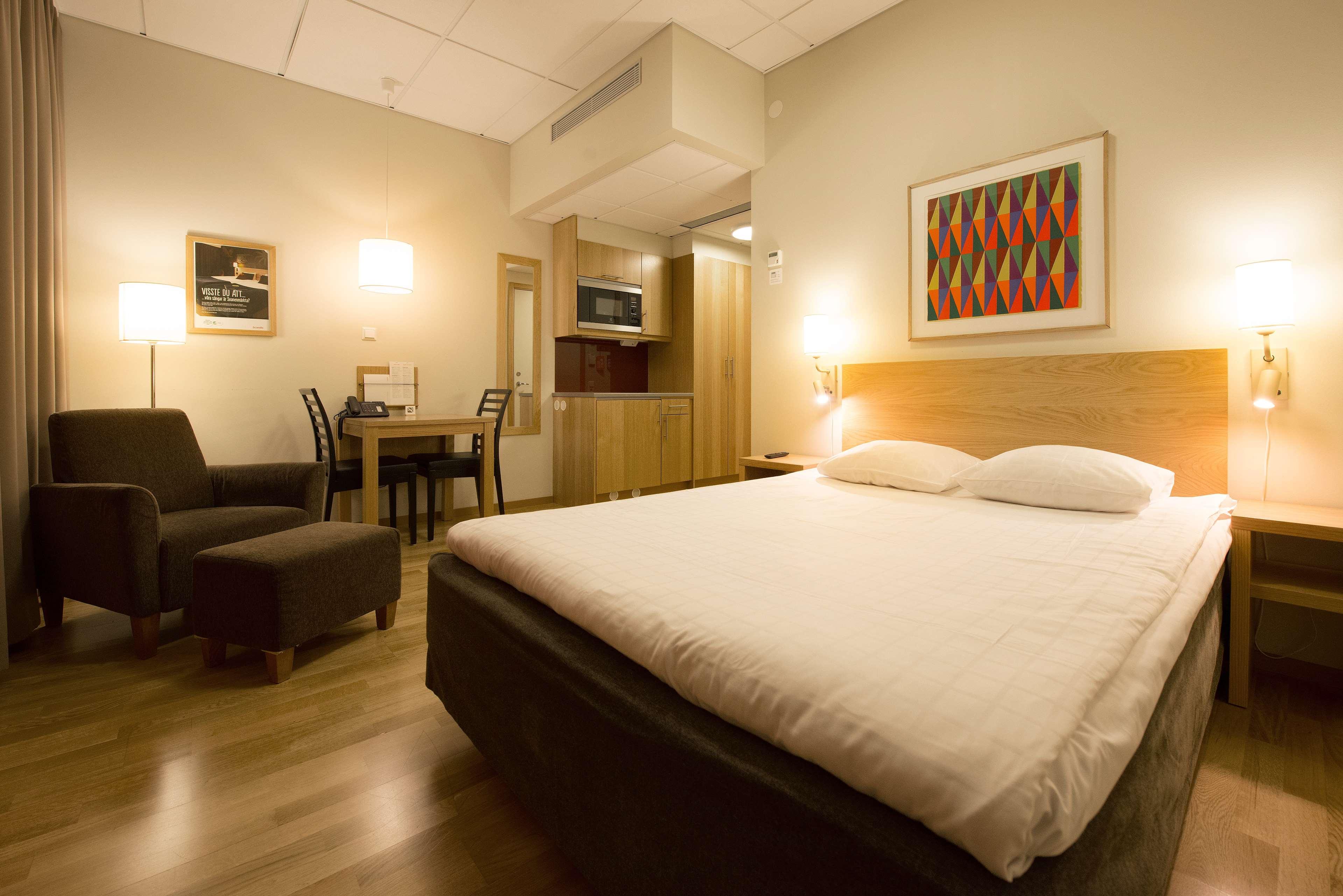 Double Single Economy