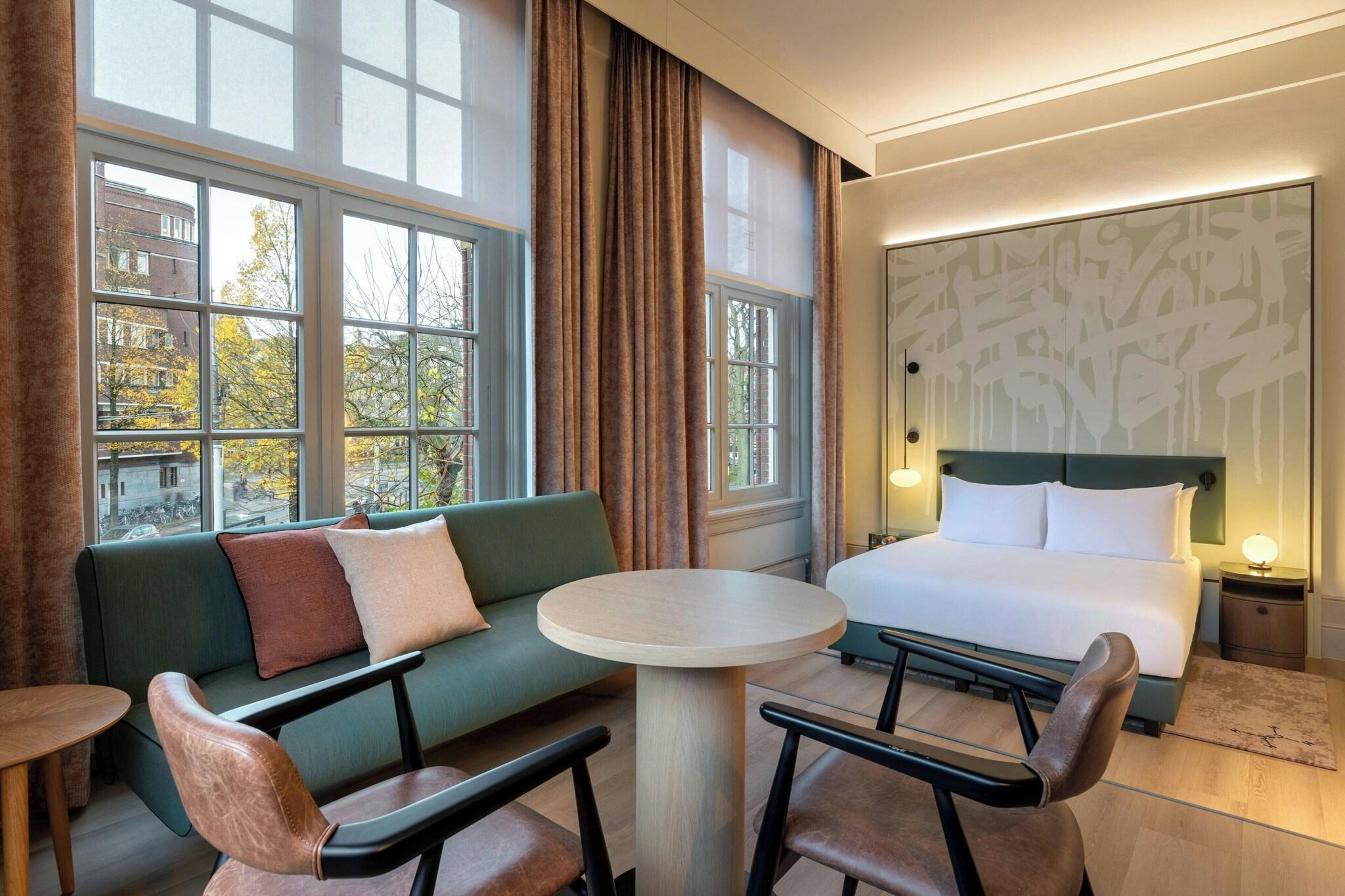 Junior Suite King Size Bed