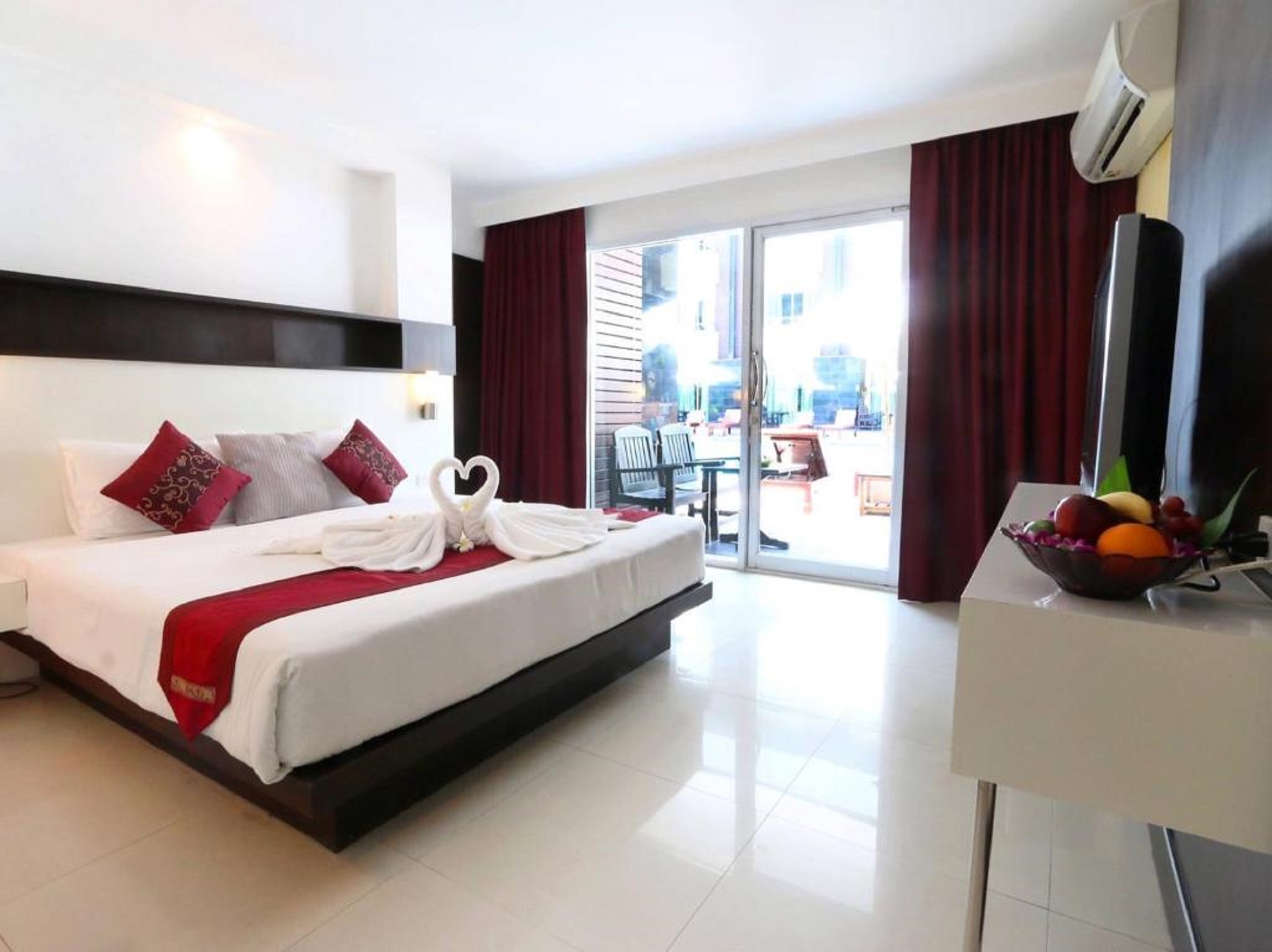 Double Deluxe Pool View