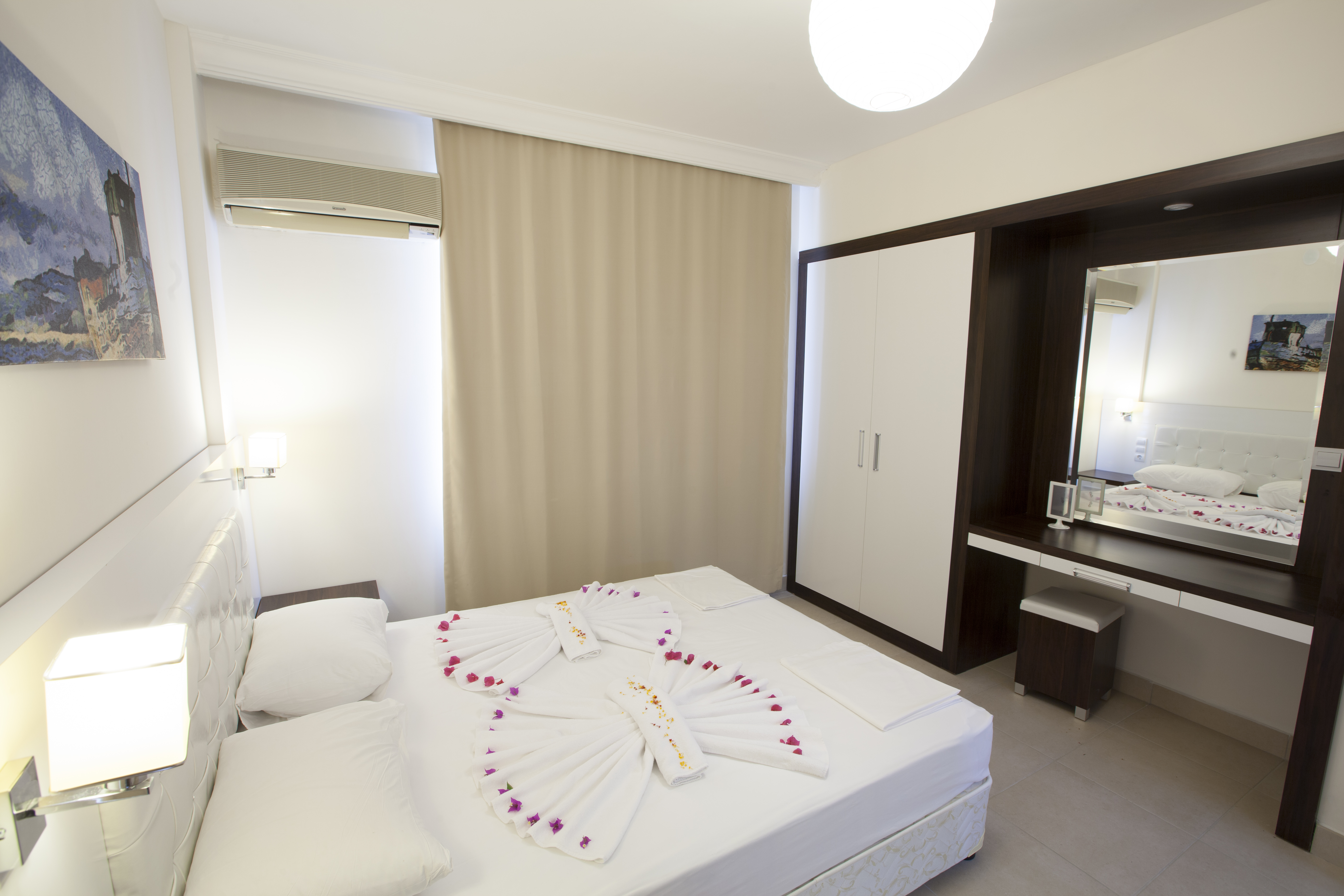 Room Two Double Beds