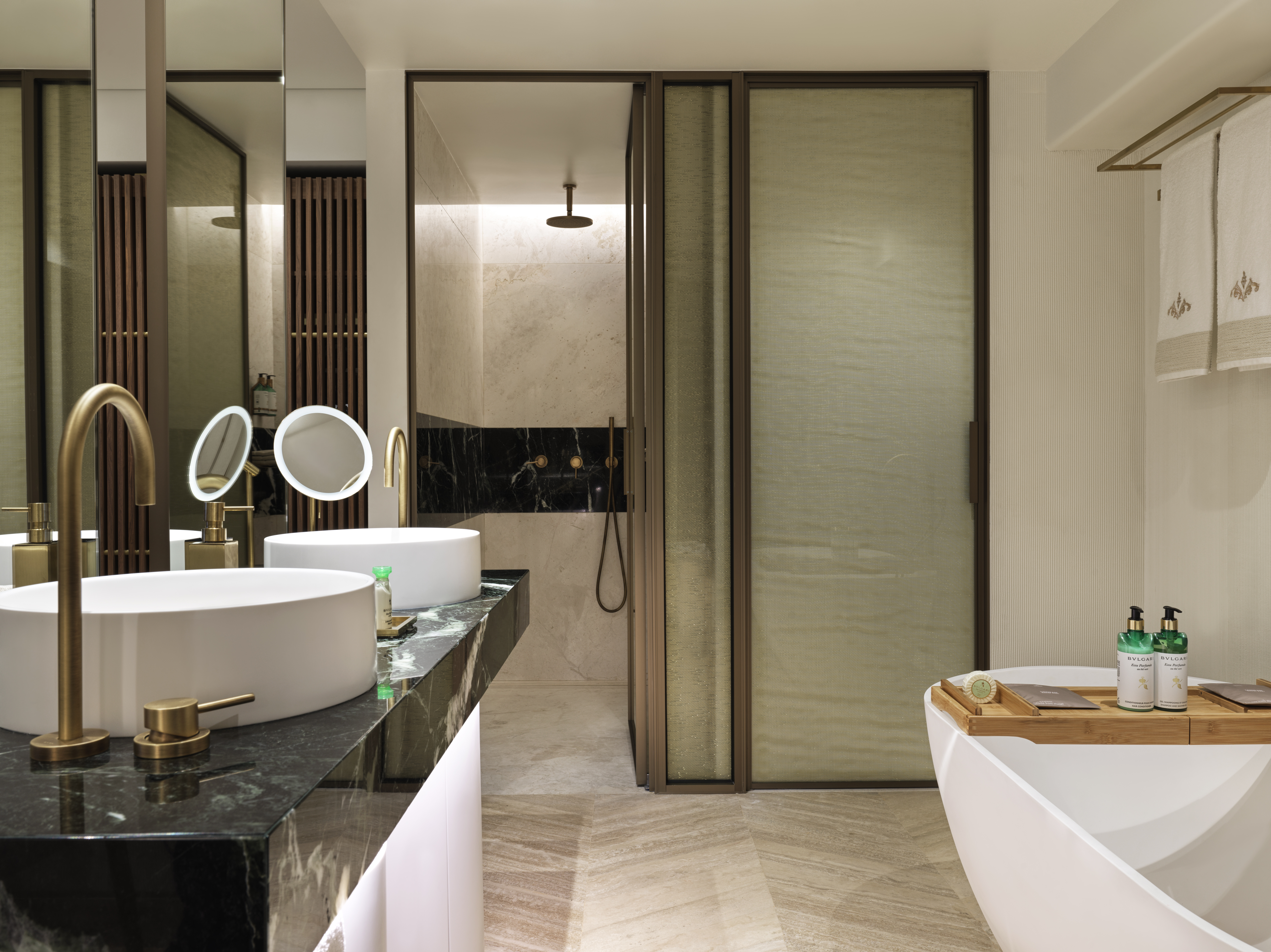 Suite Premier City View