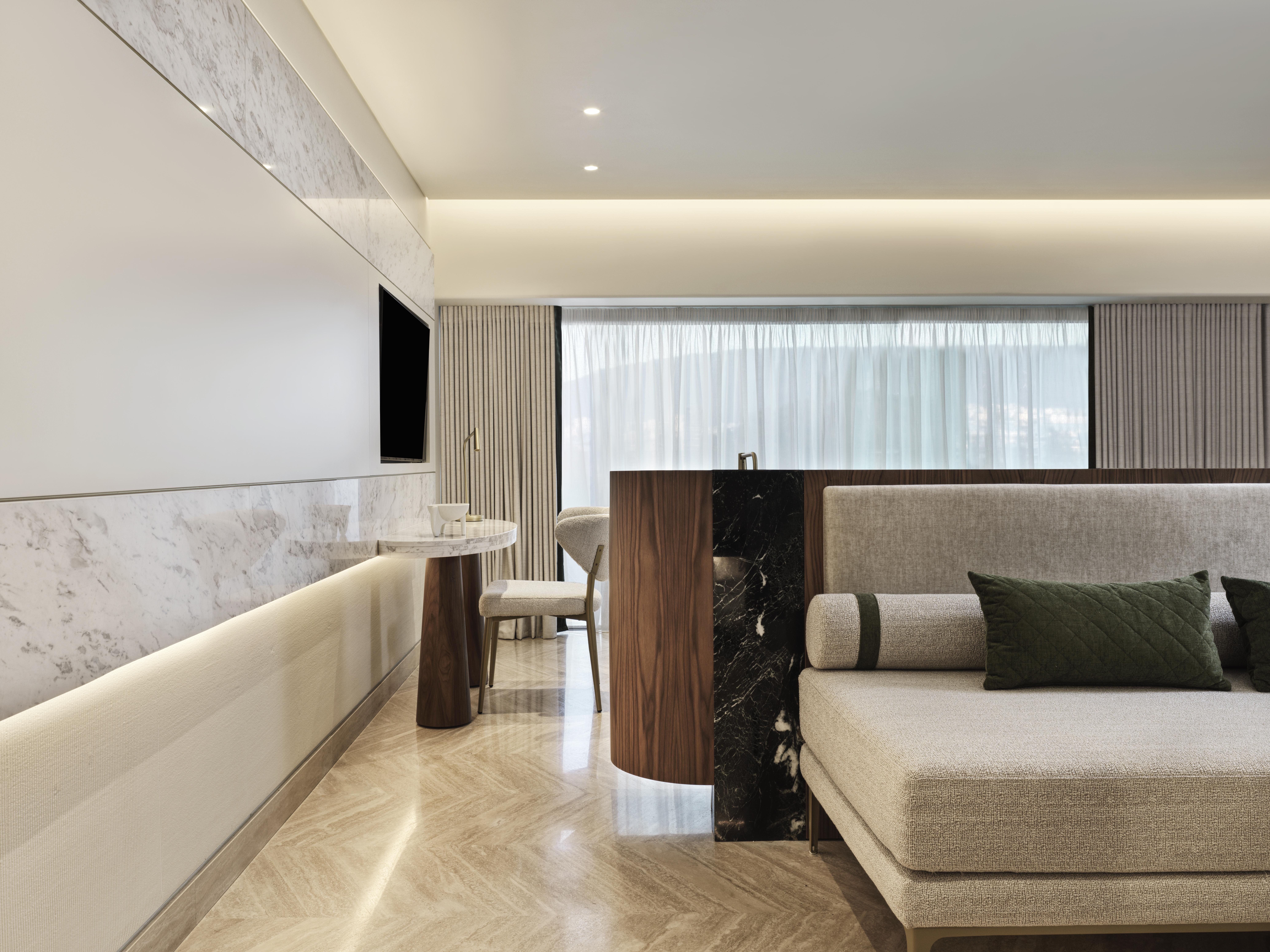 Suite Premier City View