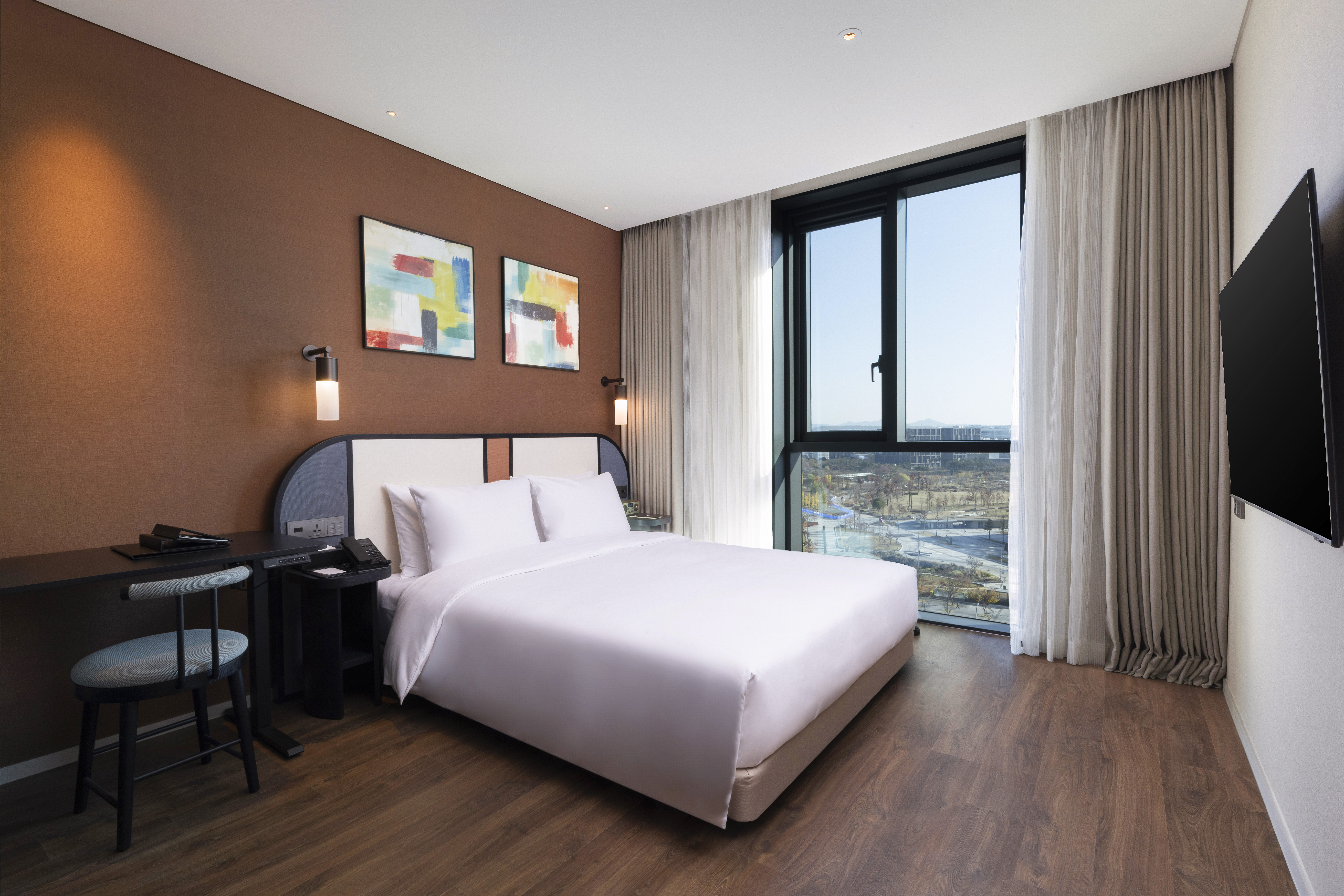 Double Superior Queen Bed