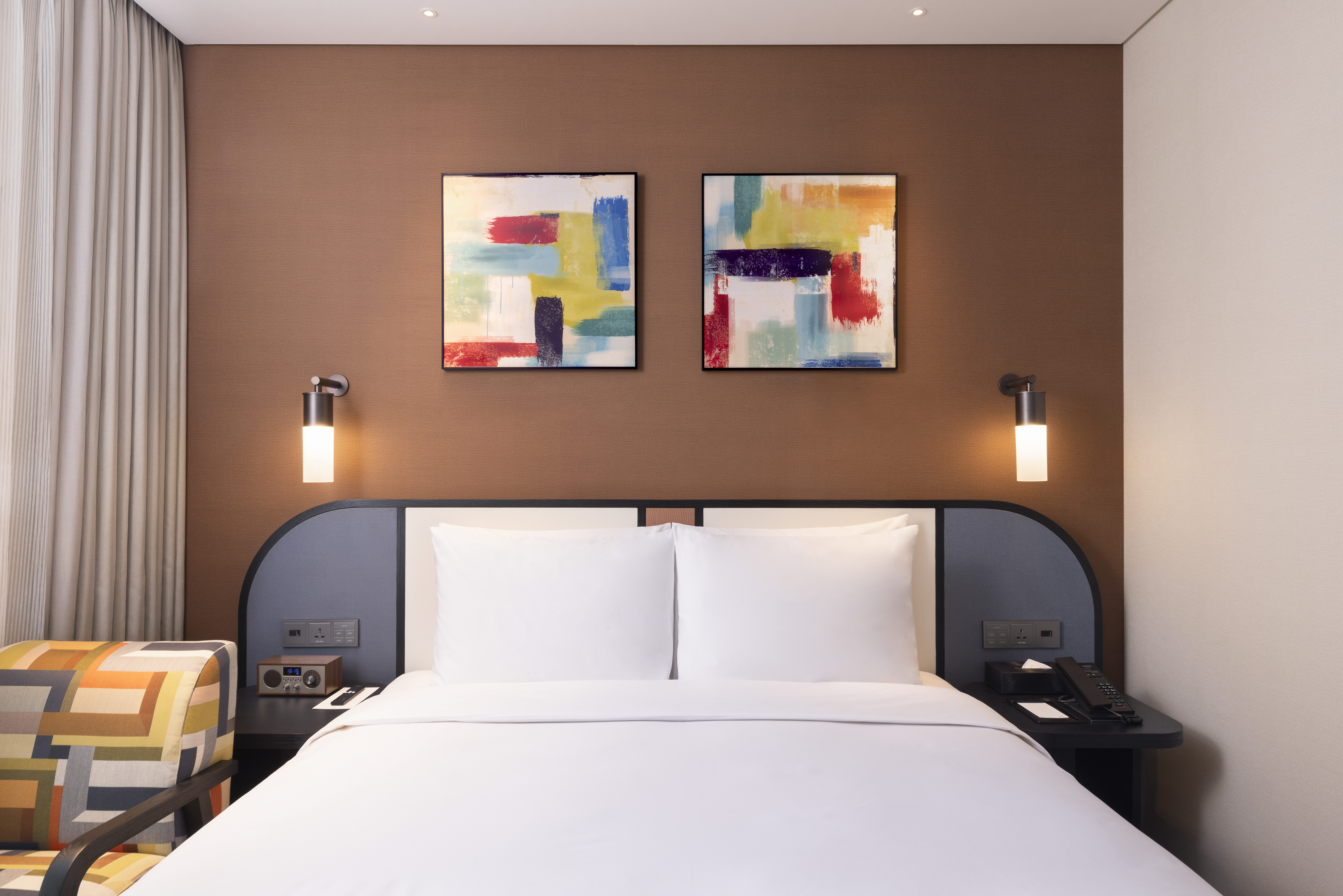 Double Queen Size Bed