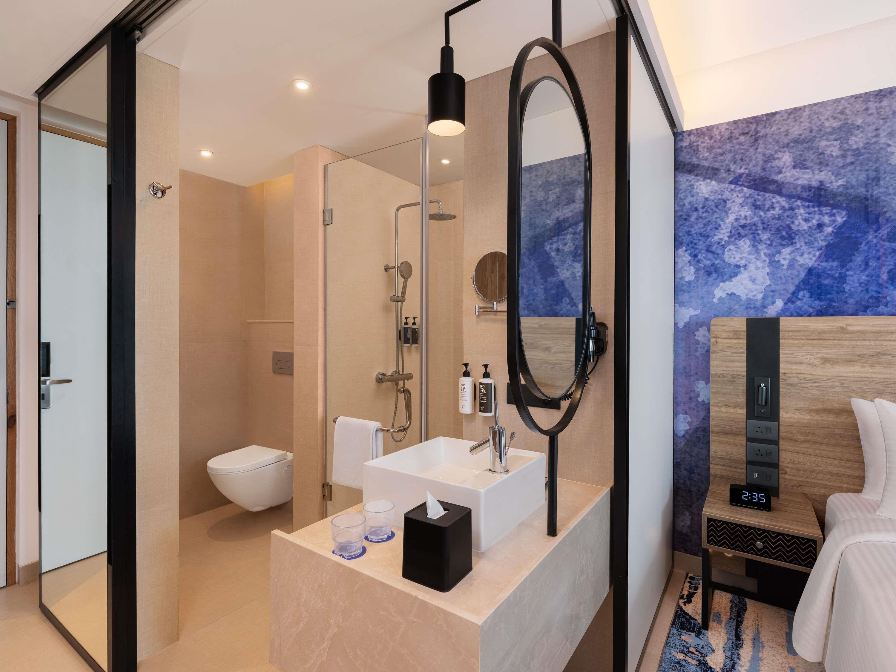 Double Deluxe King Bed