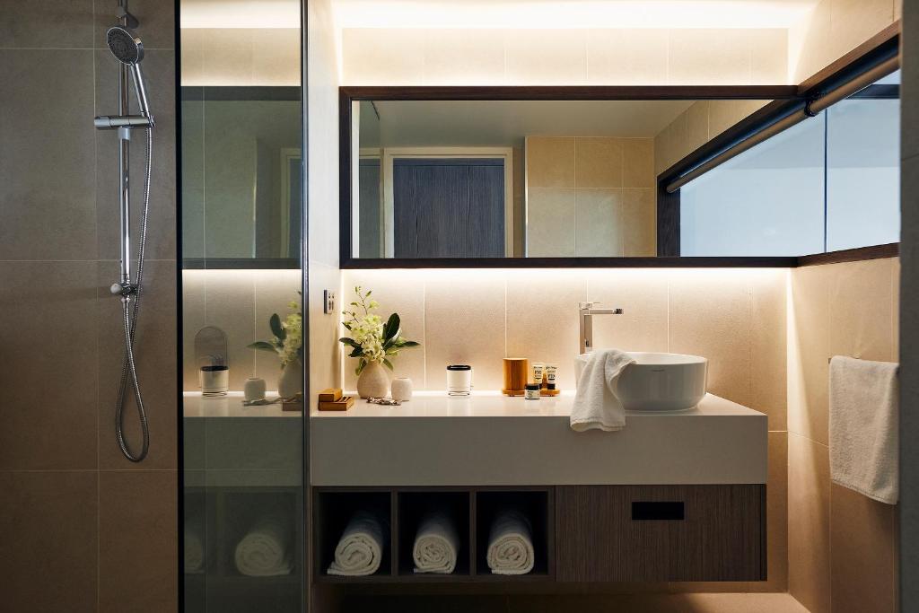 Double Accessible King Size Bed