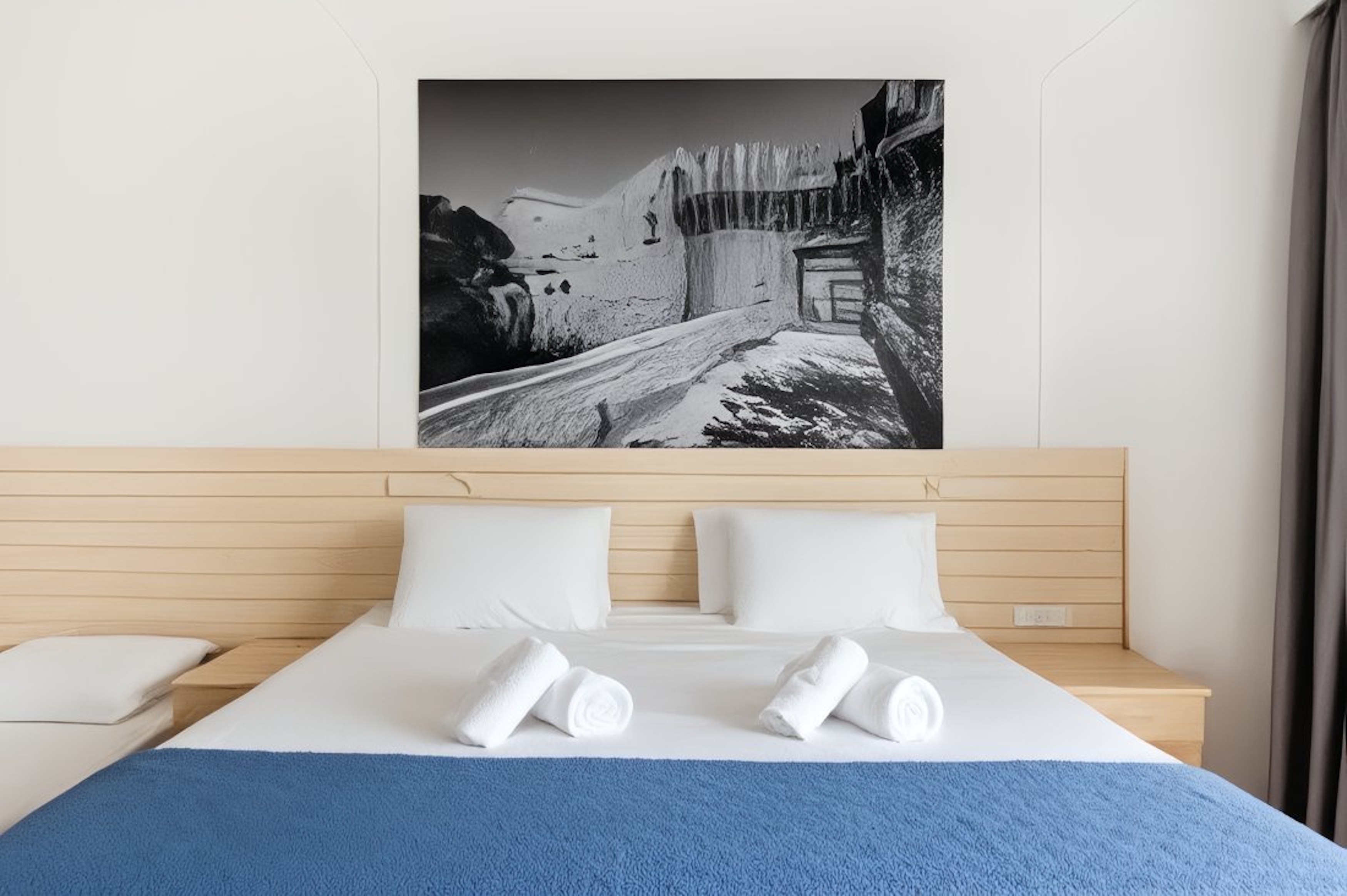 Twin Superior with Views