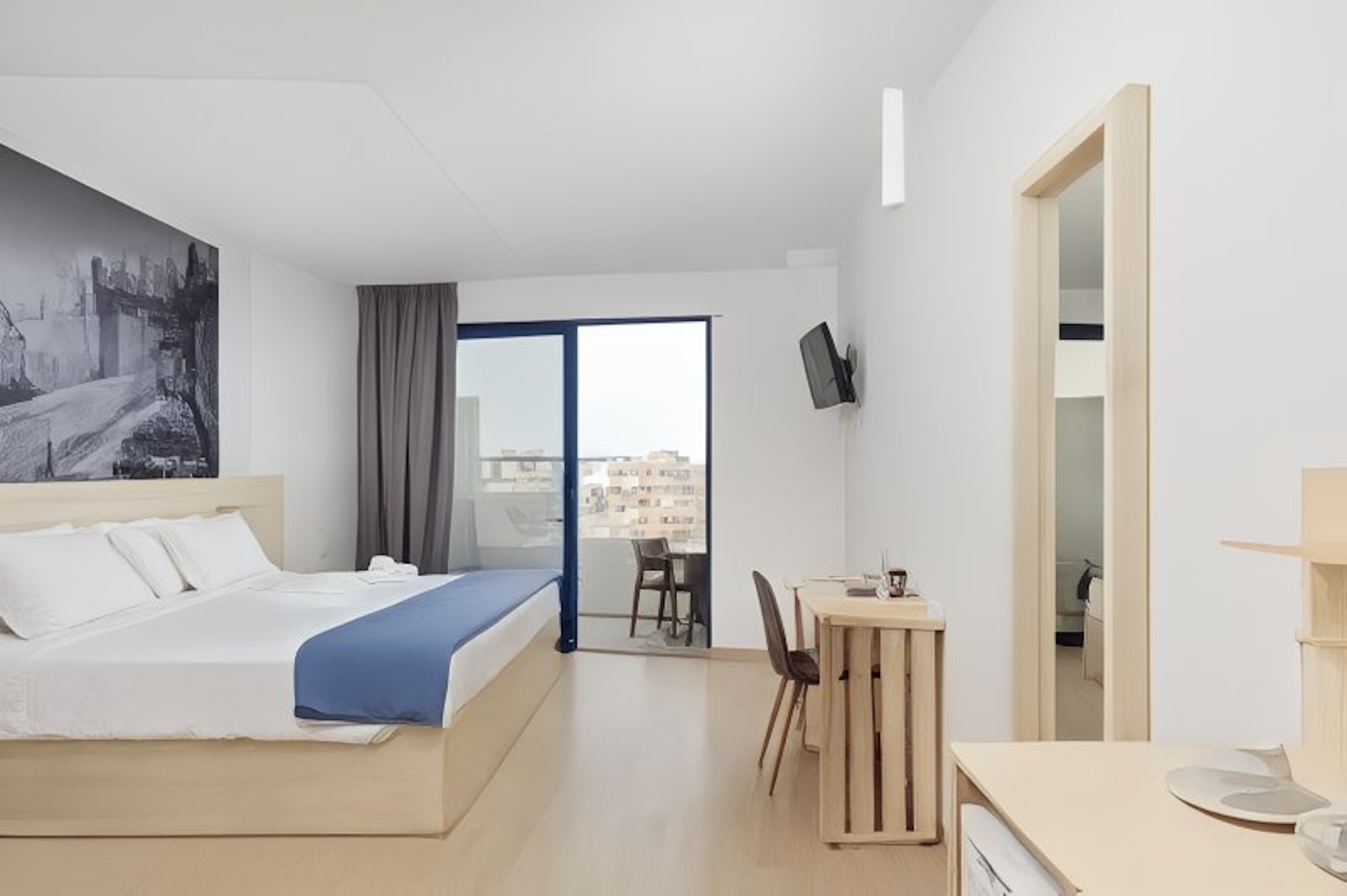 Twin Superior with Views