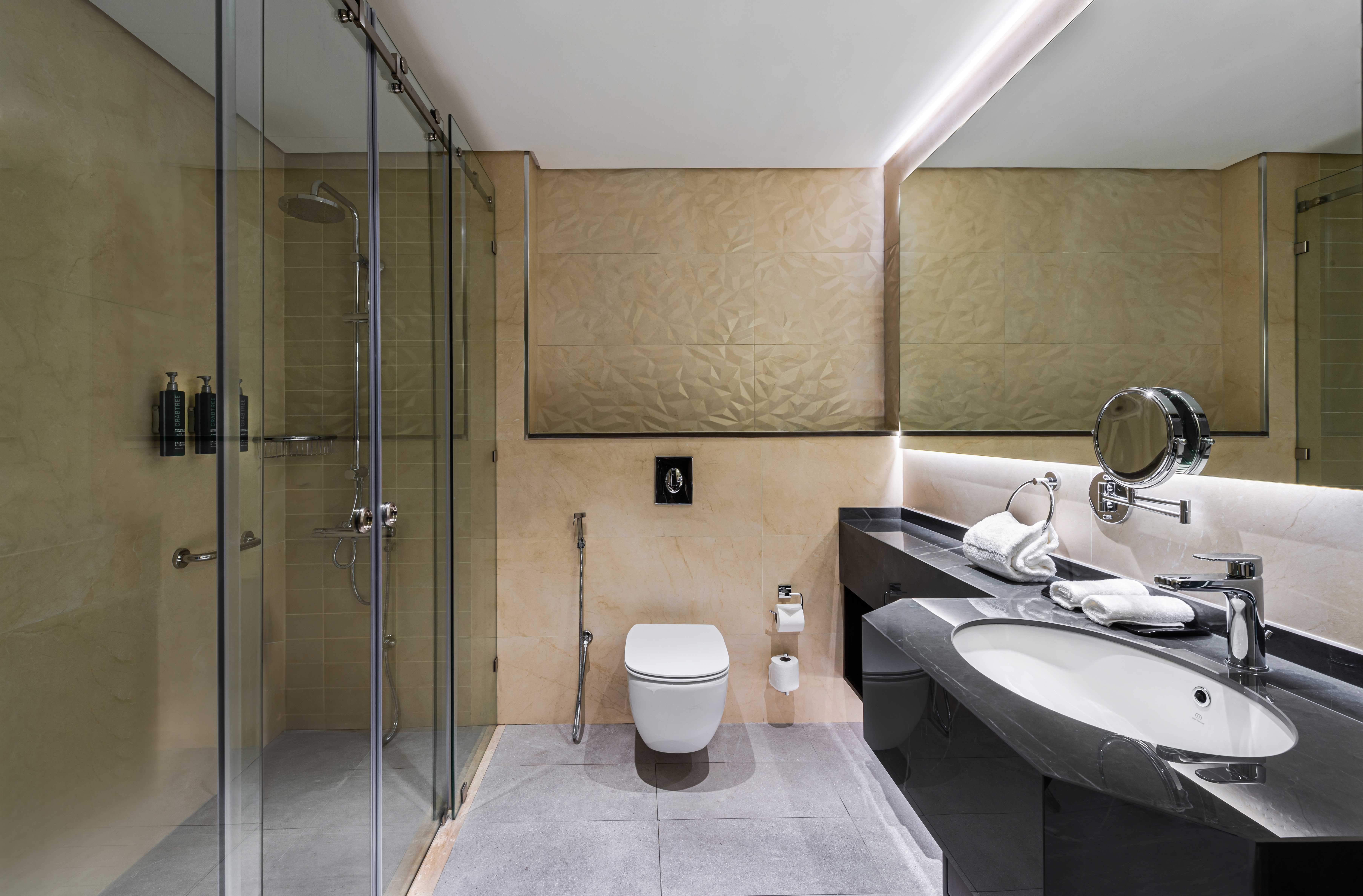 Studio Two Double Beds