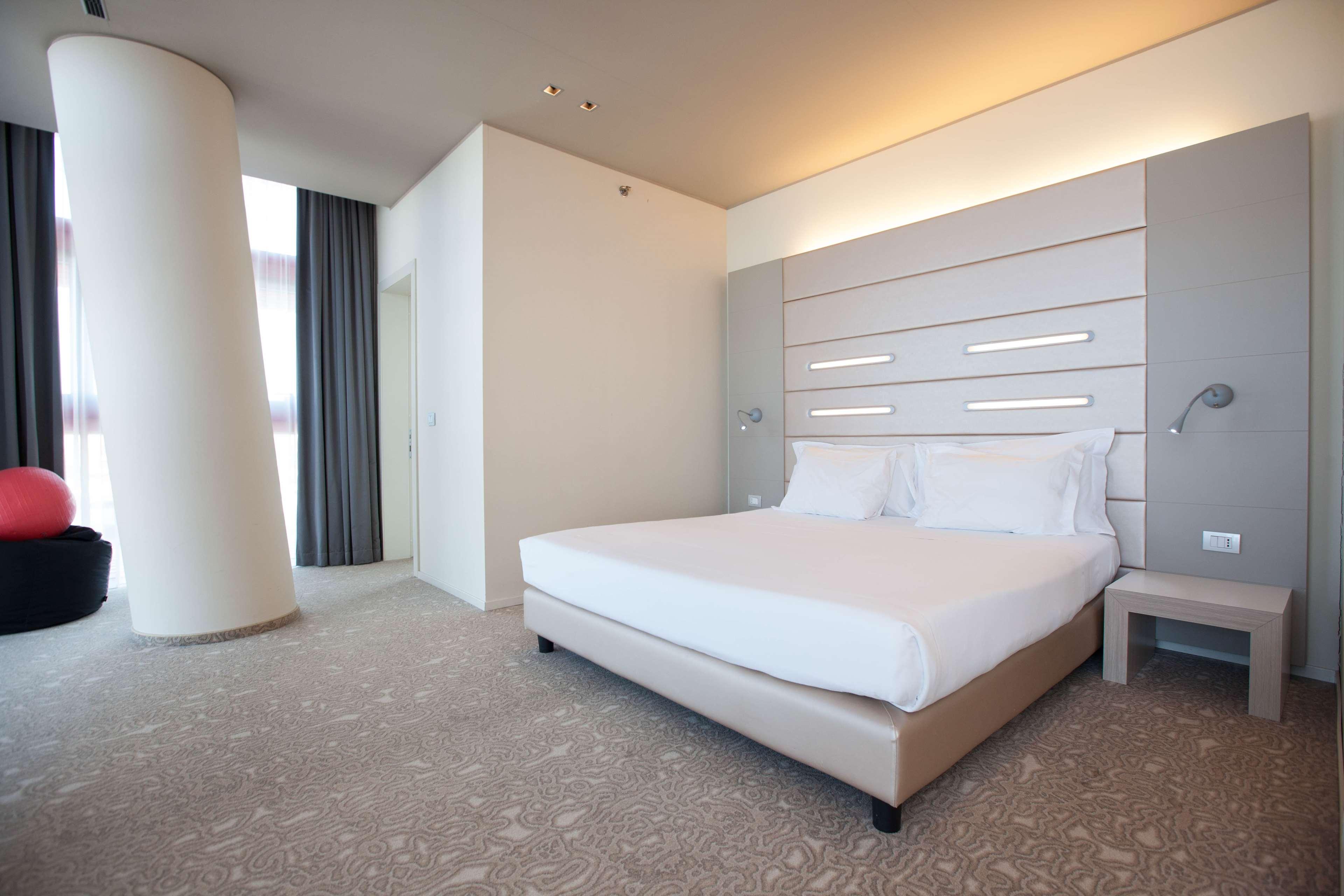 Double Superior King Bed