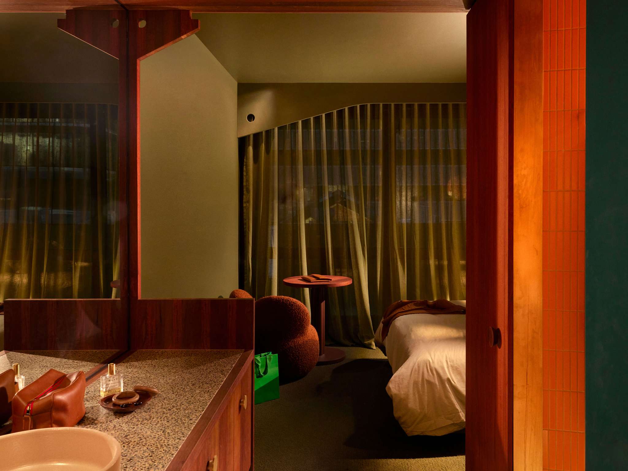 Double Queen Size Bed