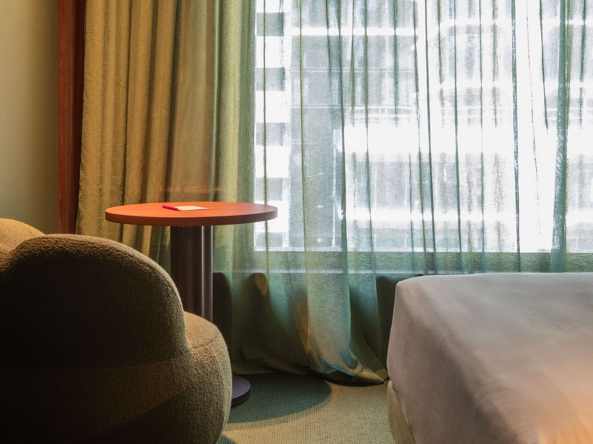 Double Queen Size Bed