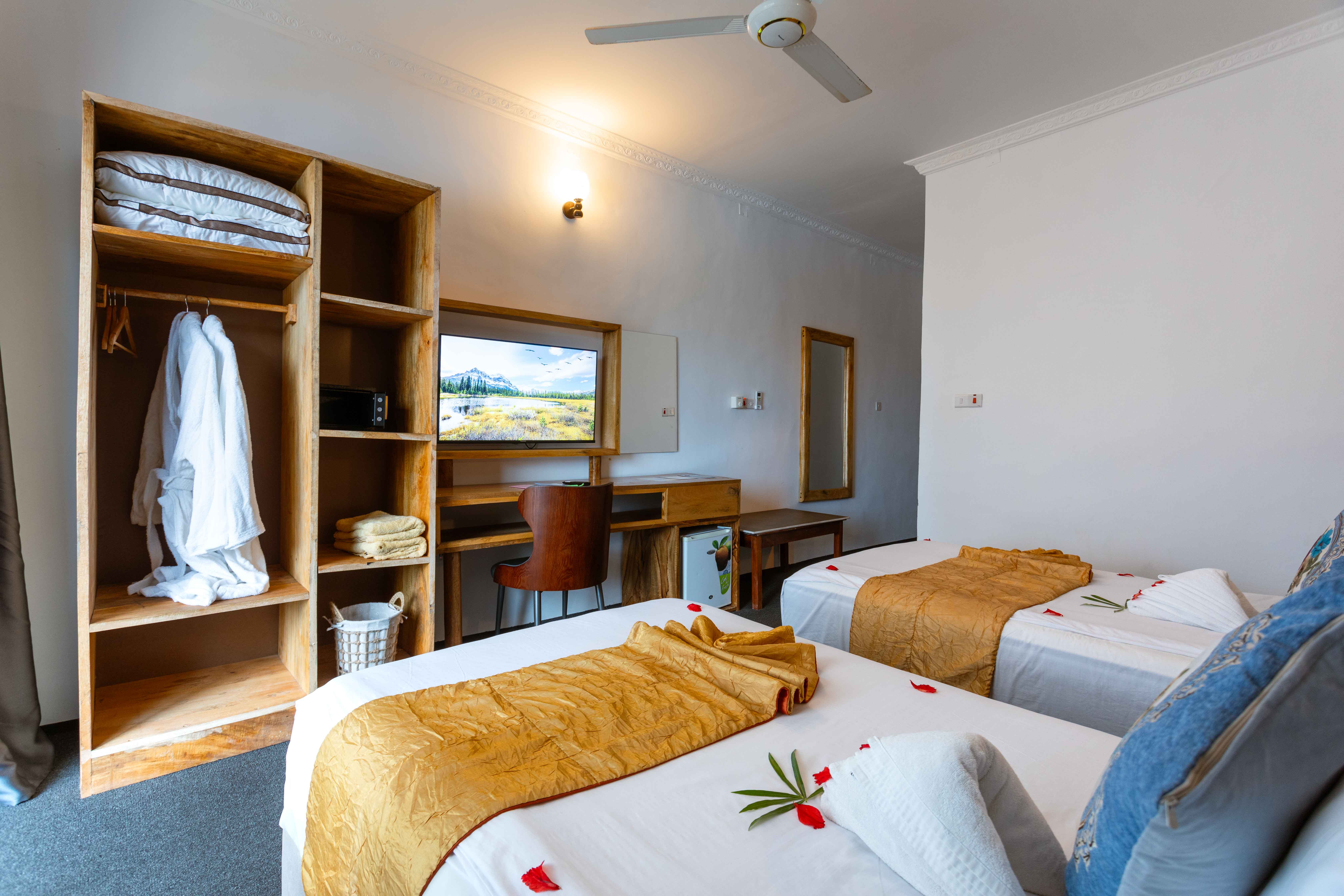 Twin Luxury One Bedroom