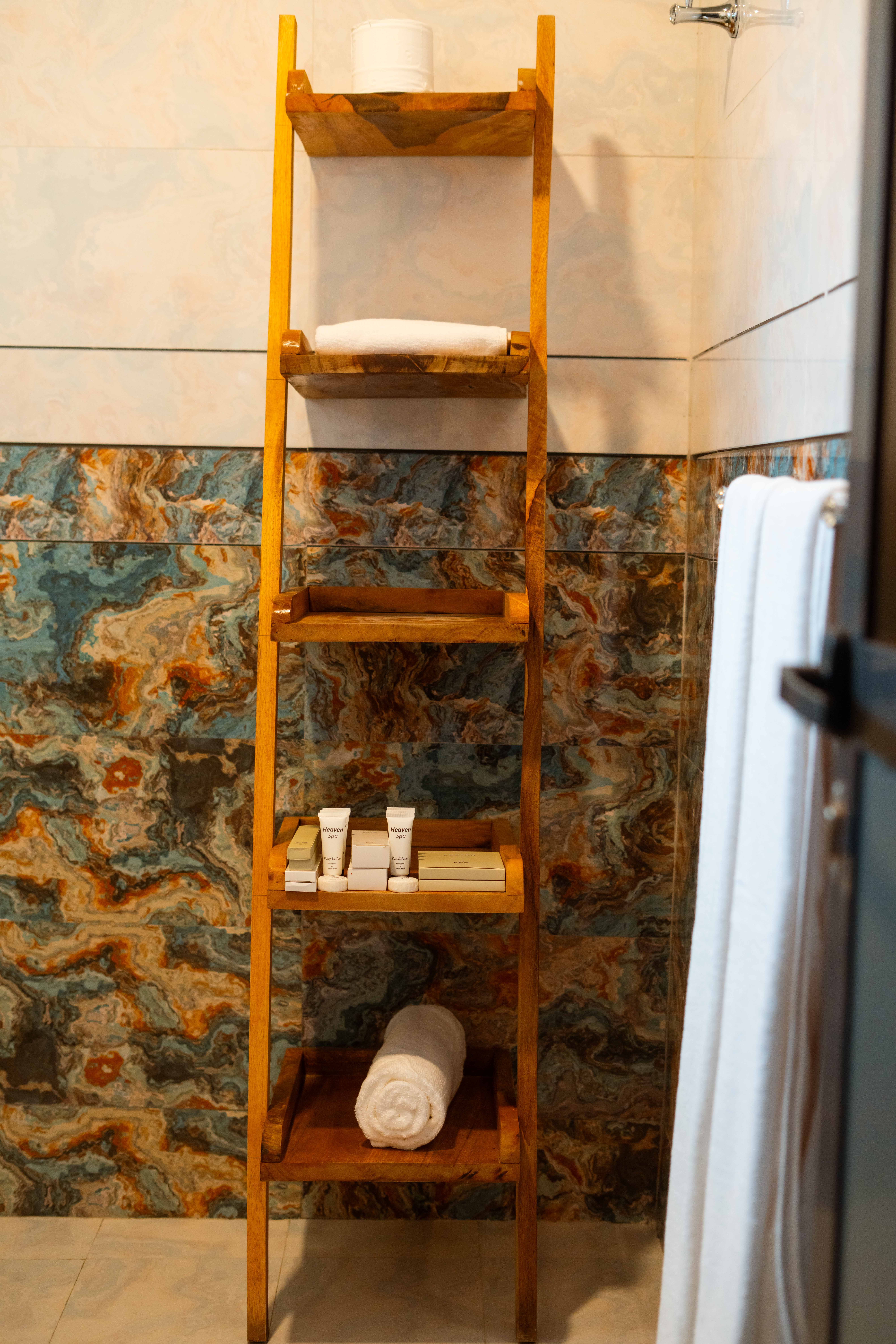 Room King Bed One Bedroom 