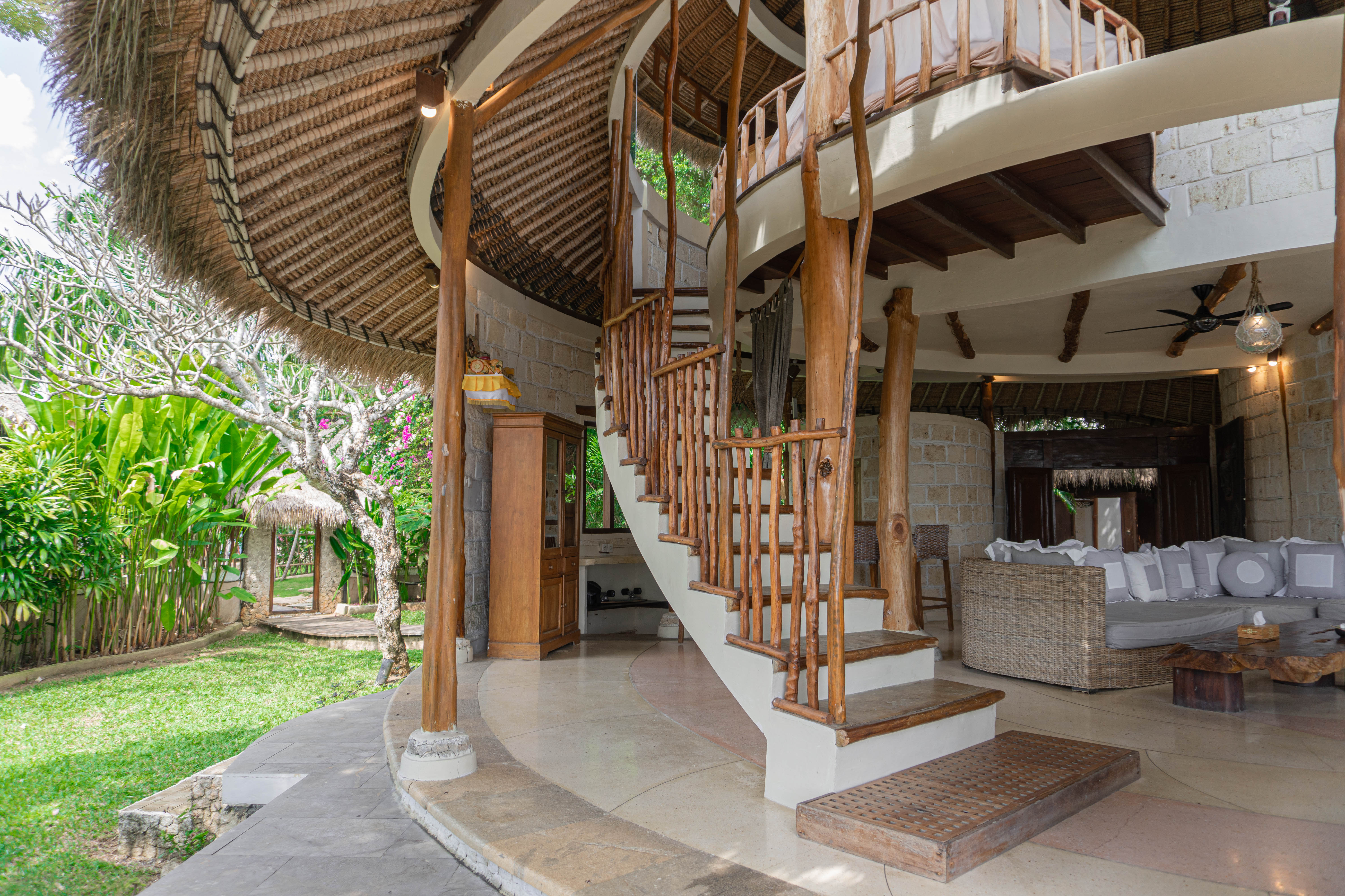 Villa Three Bedrooms Three Bathrooms